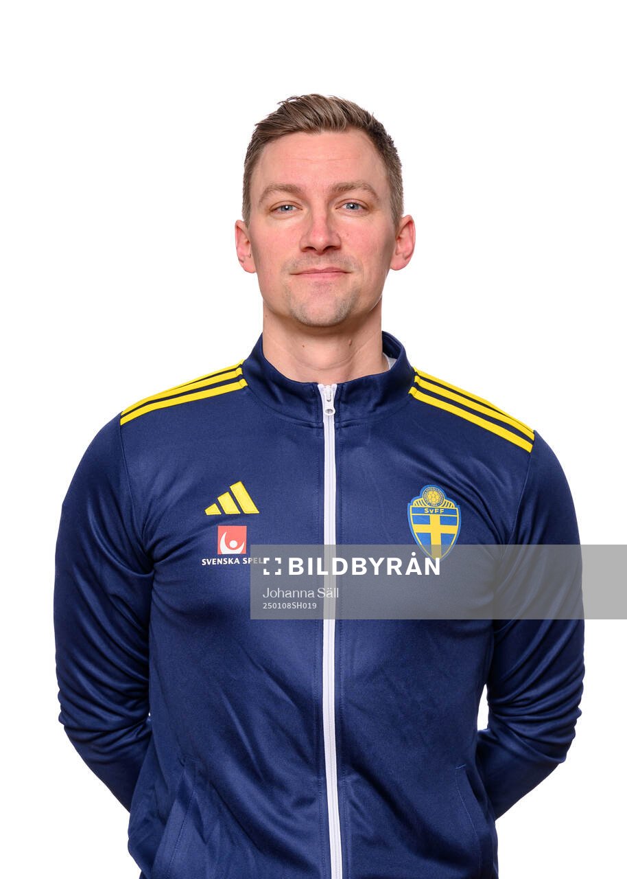 Rickard Engström, specialist fotbollsfys poserar för porträtt den 8 januari 2025 i Stockholm. 
