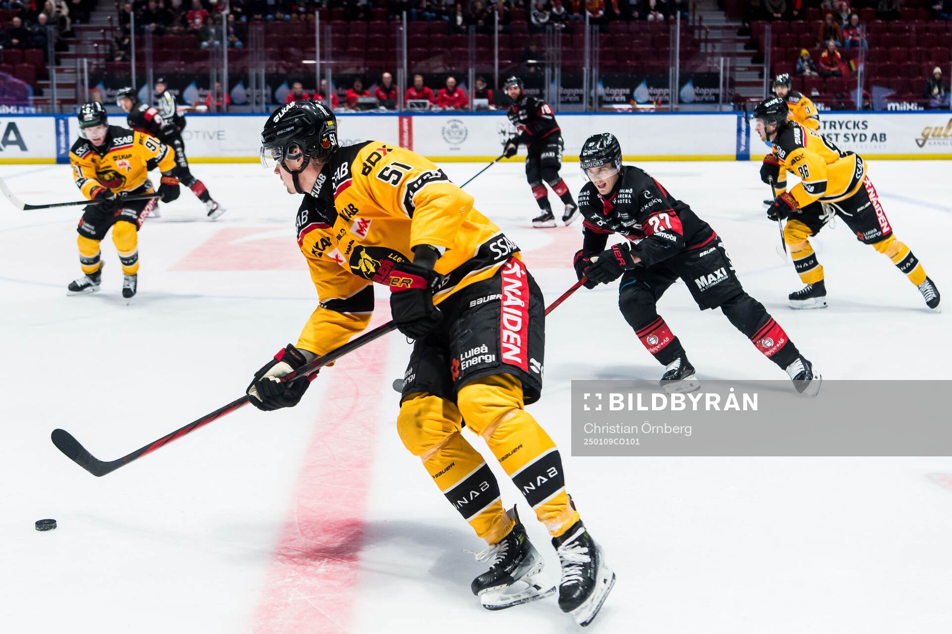 Luleås Markus Nurmi och Malmö Redhawks Henrik Haapala