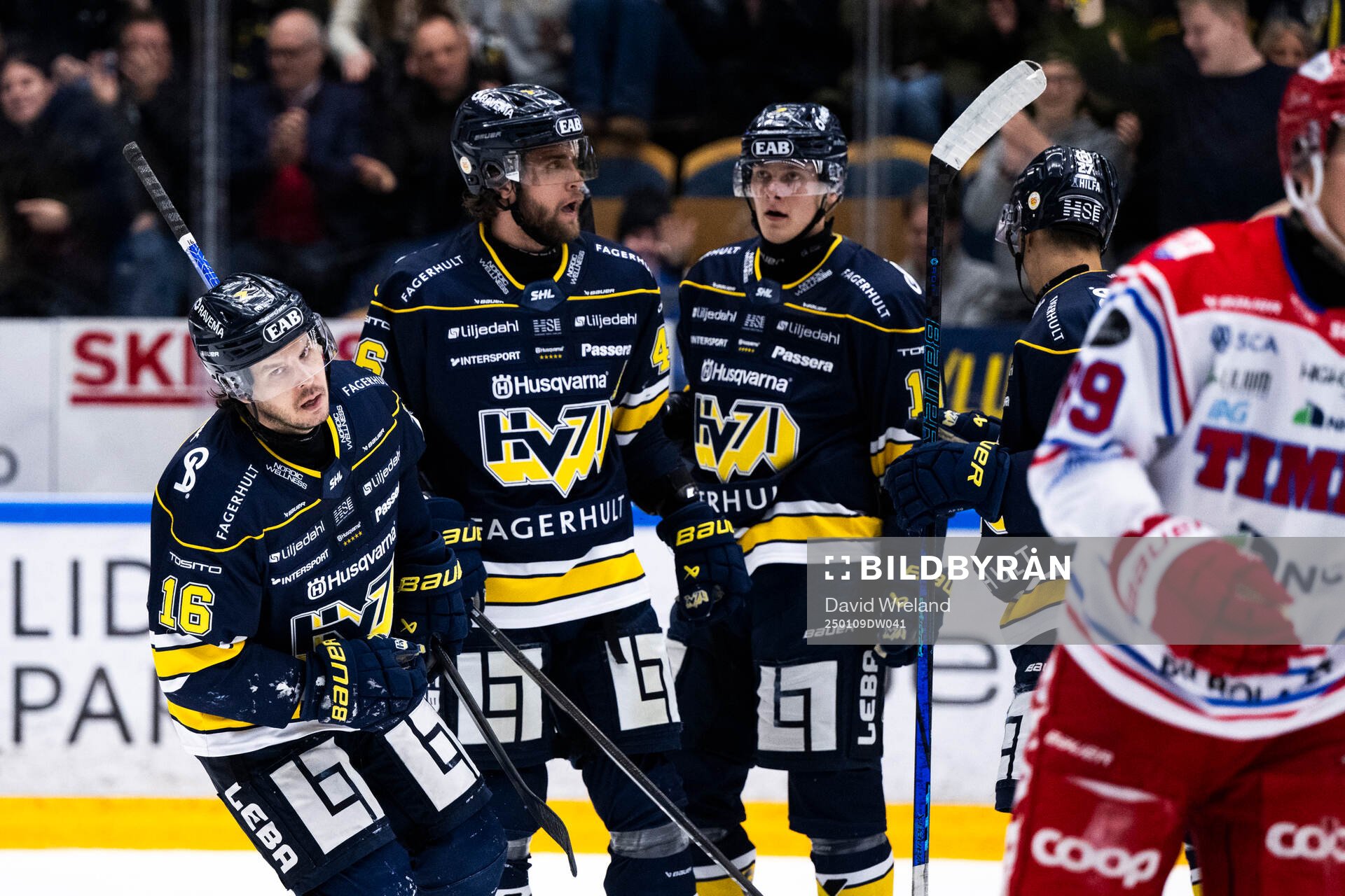 HV71s Tanner Kero jublar