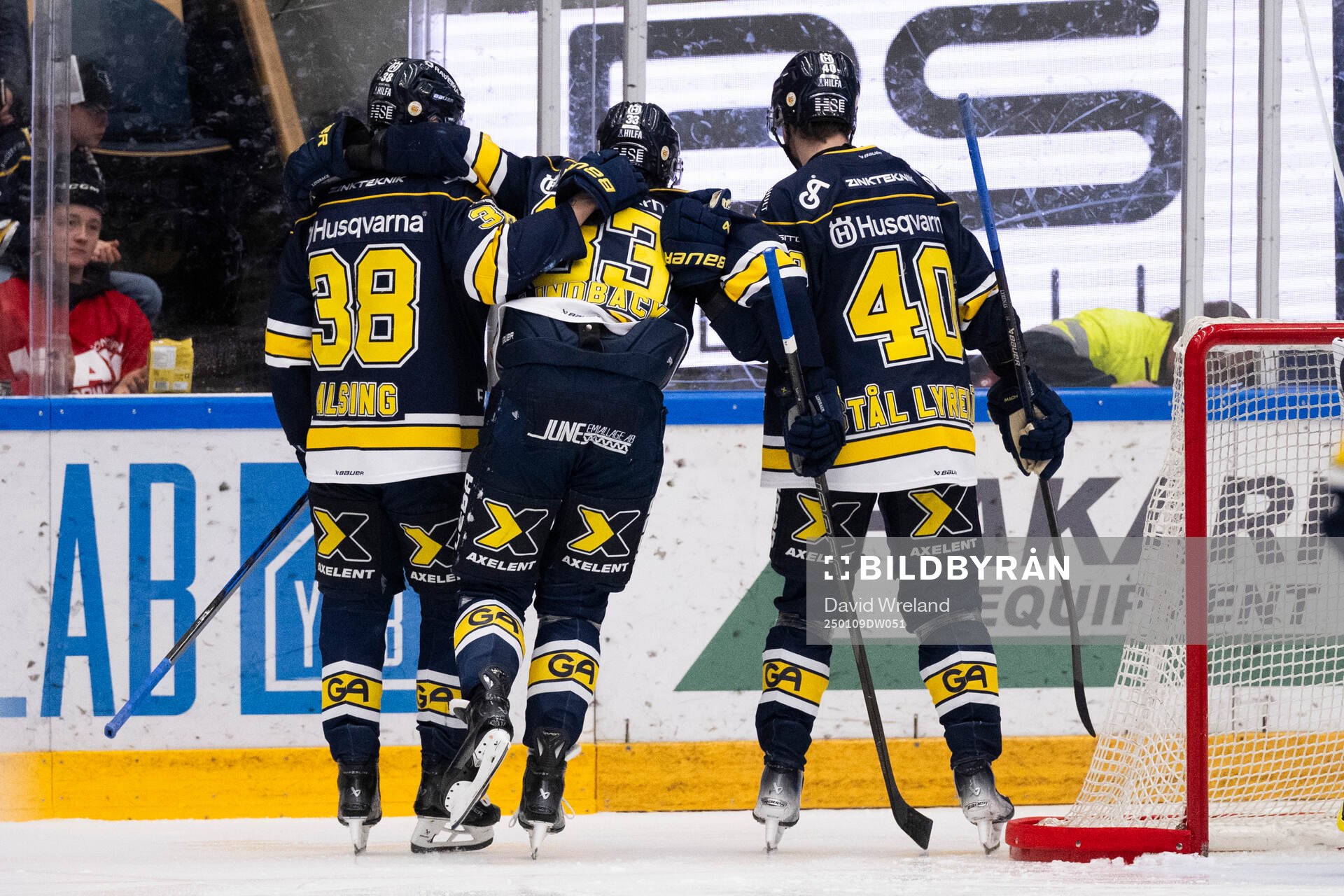 HV71s Måns Lindbäck lämnar