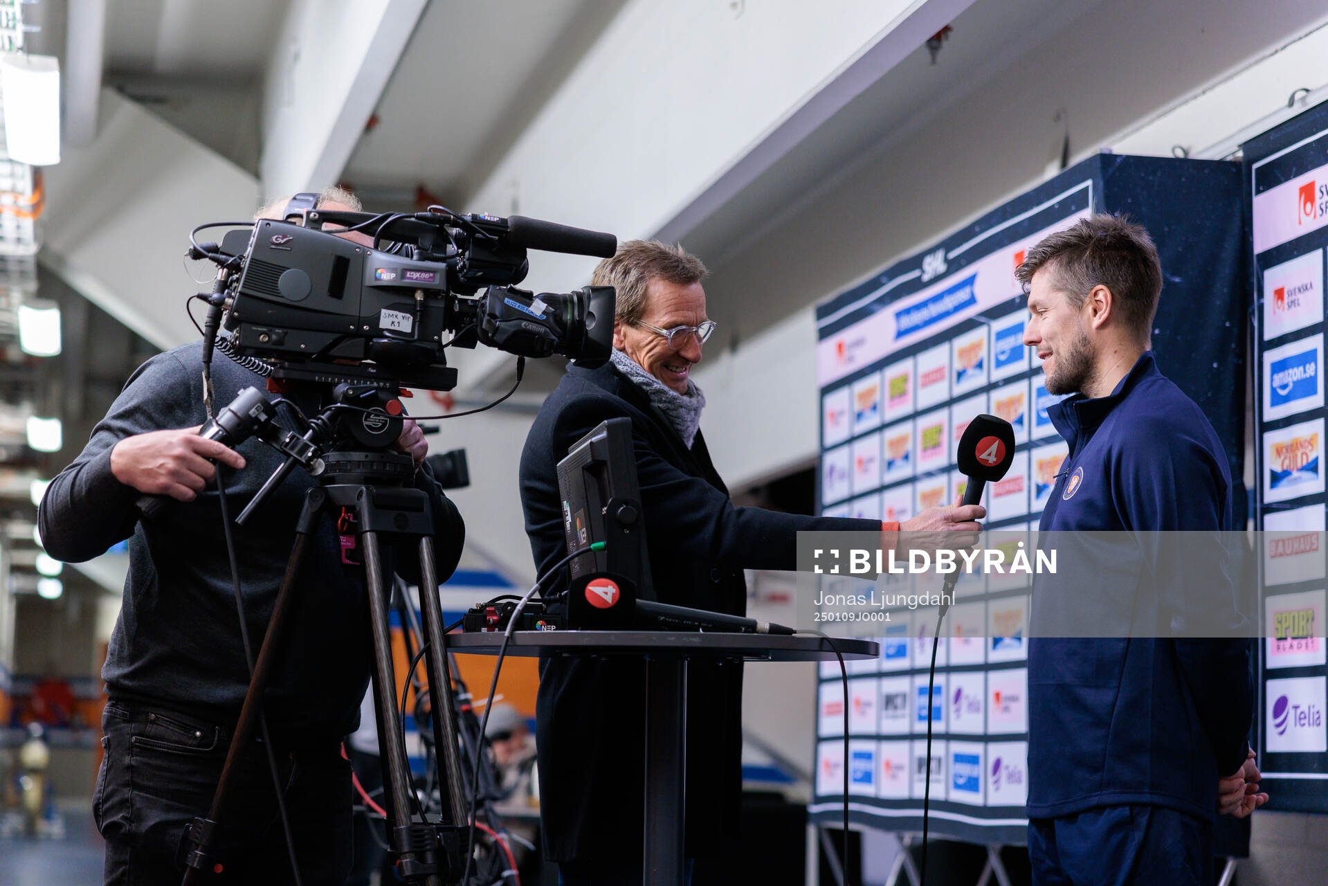 TV4s Patrik Westberg intervjuar Växjös Robert Rosén