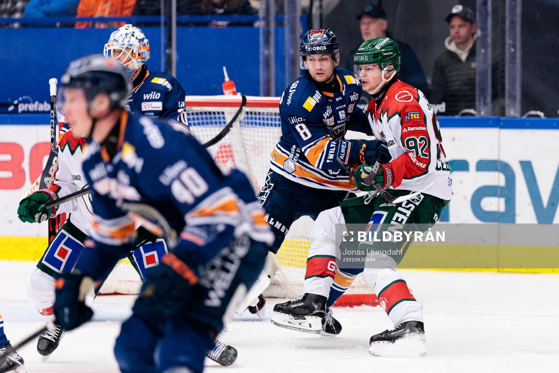 Växjös Zachary Giuttari och Frölundas Filip Cederqvist