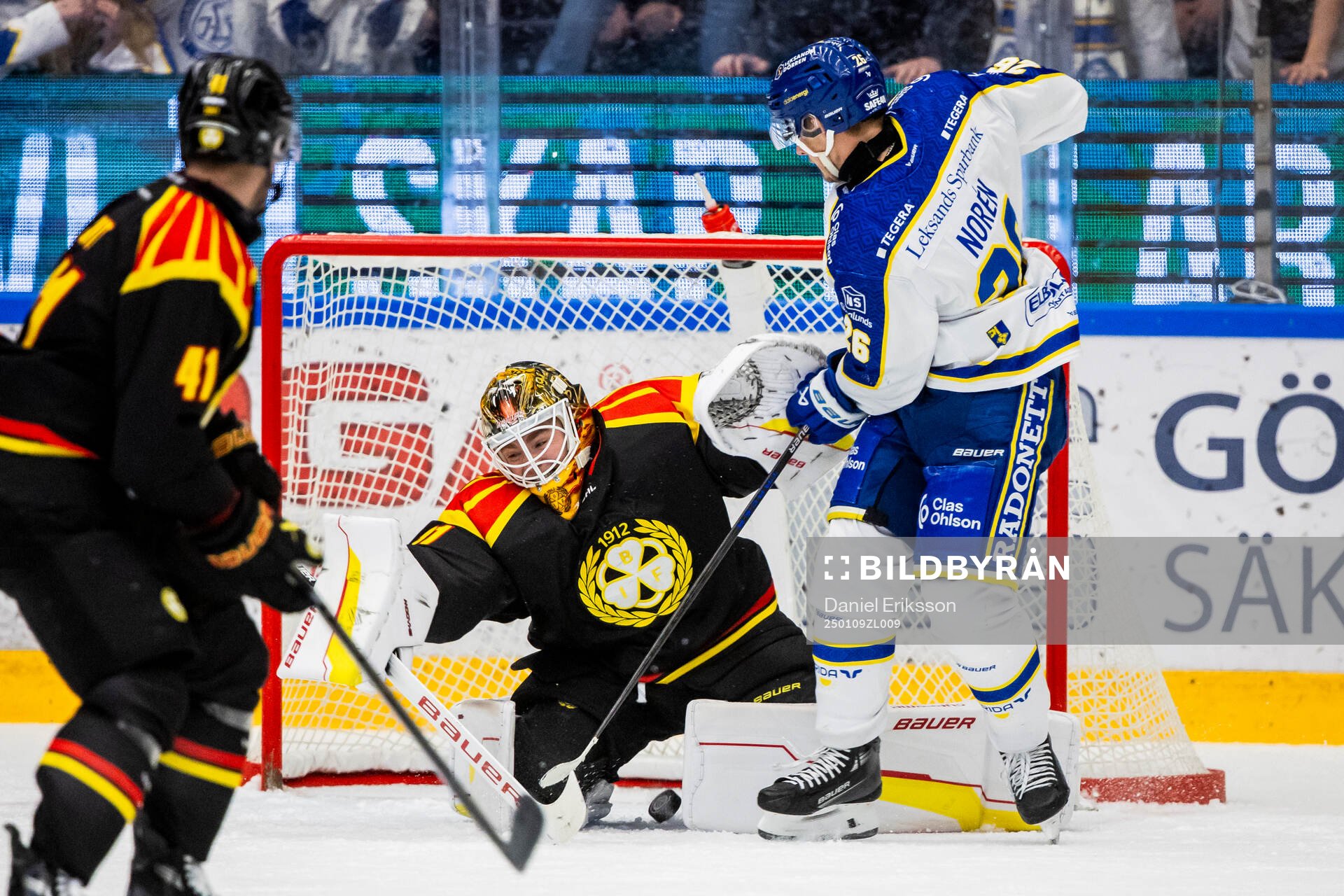 Brynäs målvakt Erik Källgren och Leksands Patrik Norén