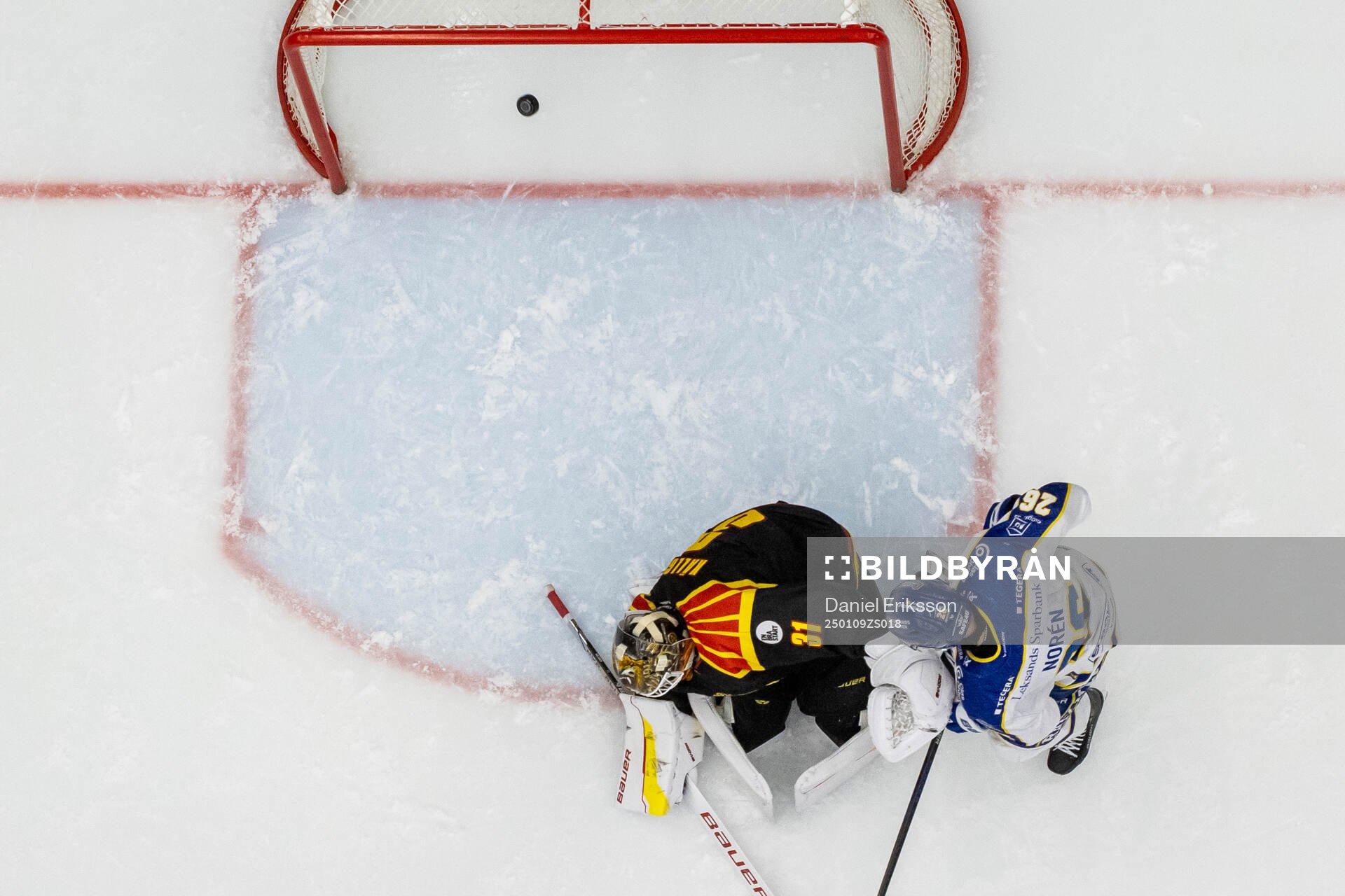 Brynäs målvakt Erik Källgren och Leksands Patrik Norén