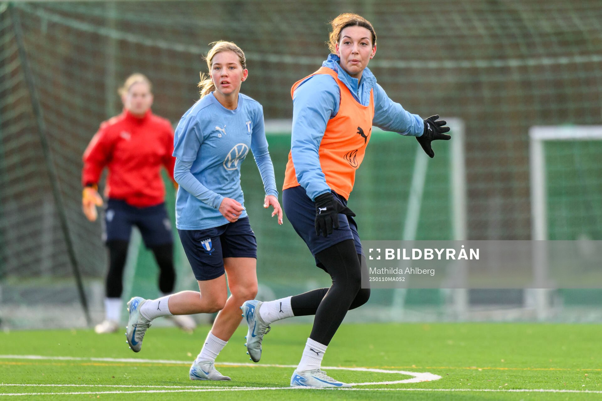 Tilde Wahlgren och Alexia Mitovska