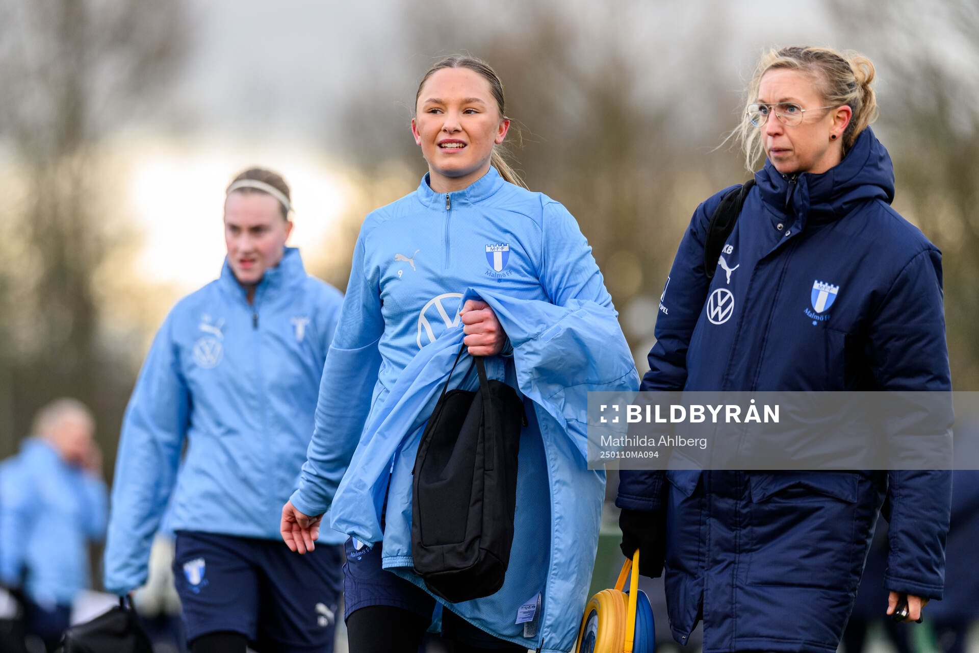 Nova Rolfsson och fysioterapeut Karin Boman