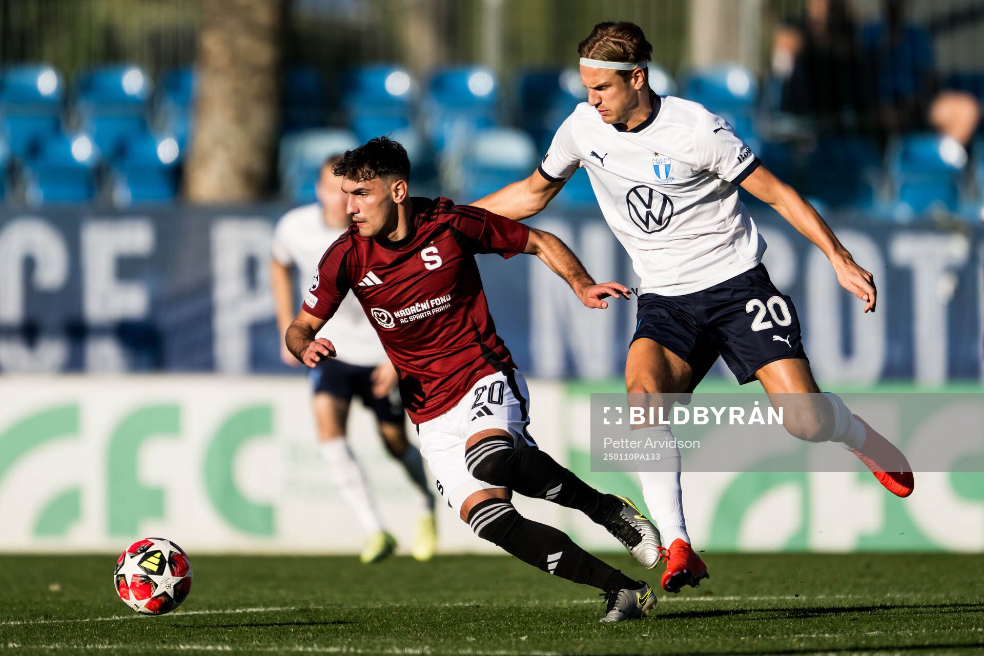 Qazim Laci of Sparta Prag and Erik Botheim of Malmö FF