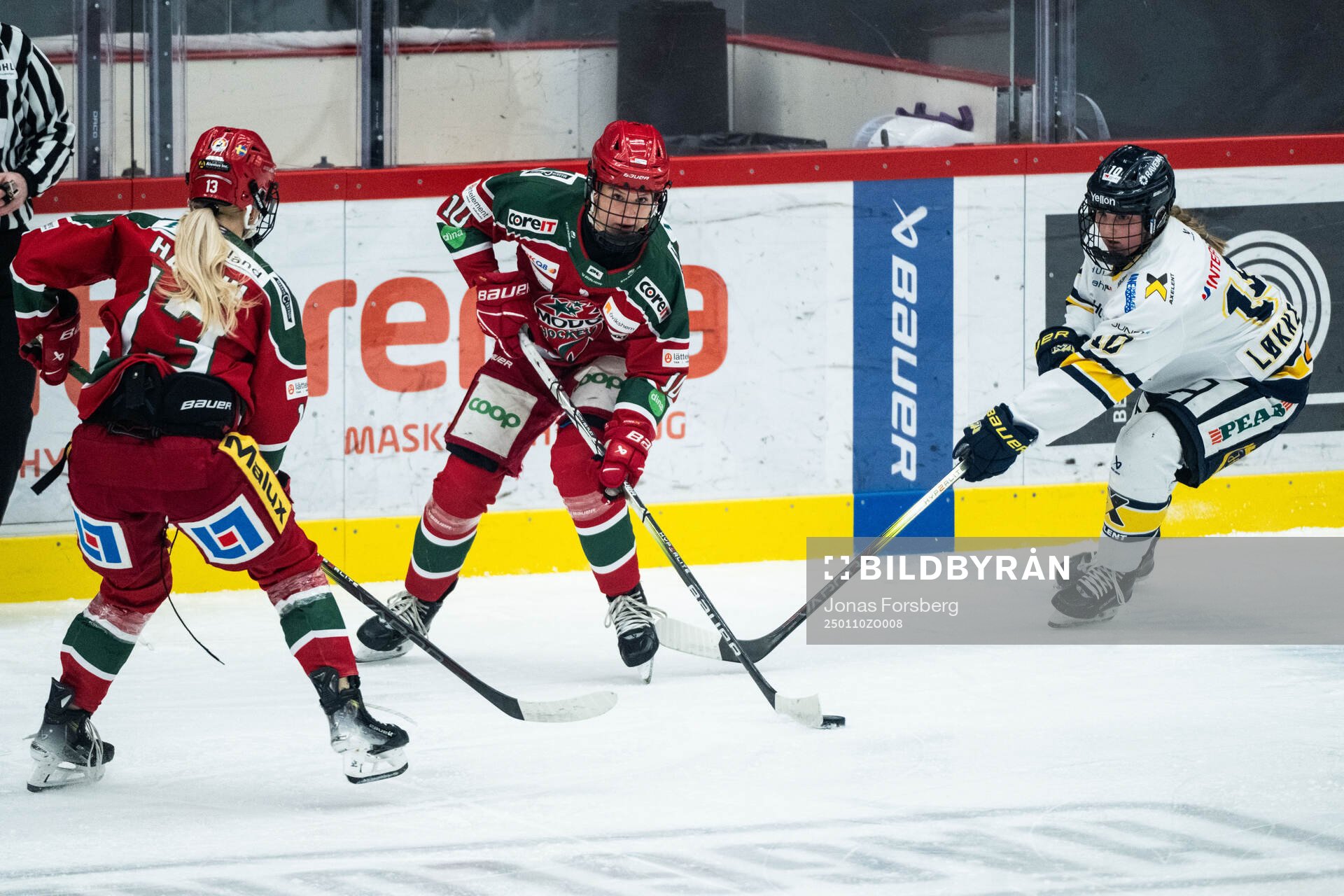 Modos Wilma Sundin och HV71s Tea Løkke Nyberg