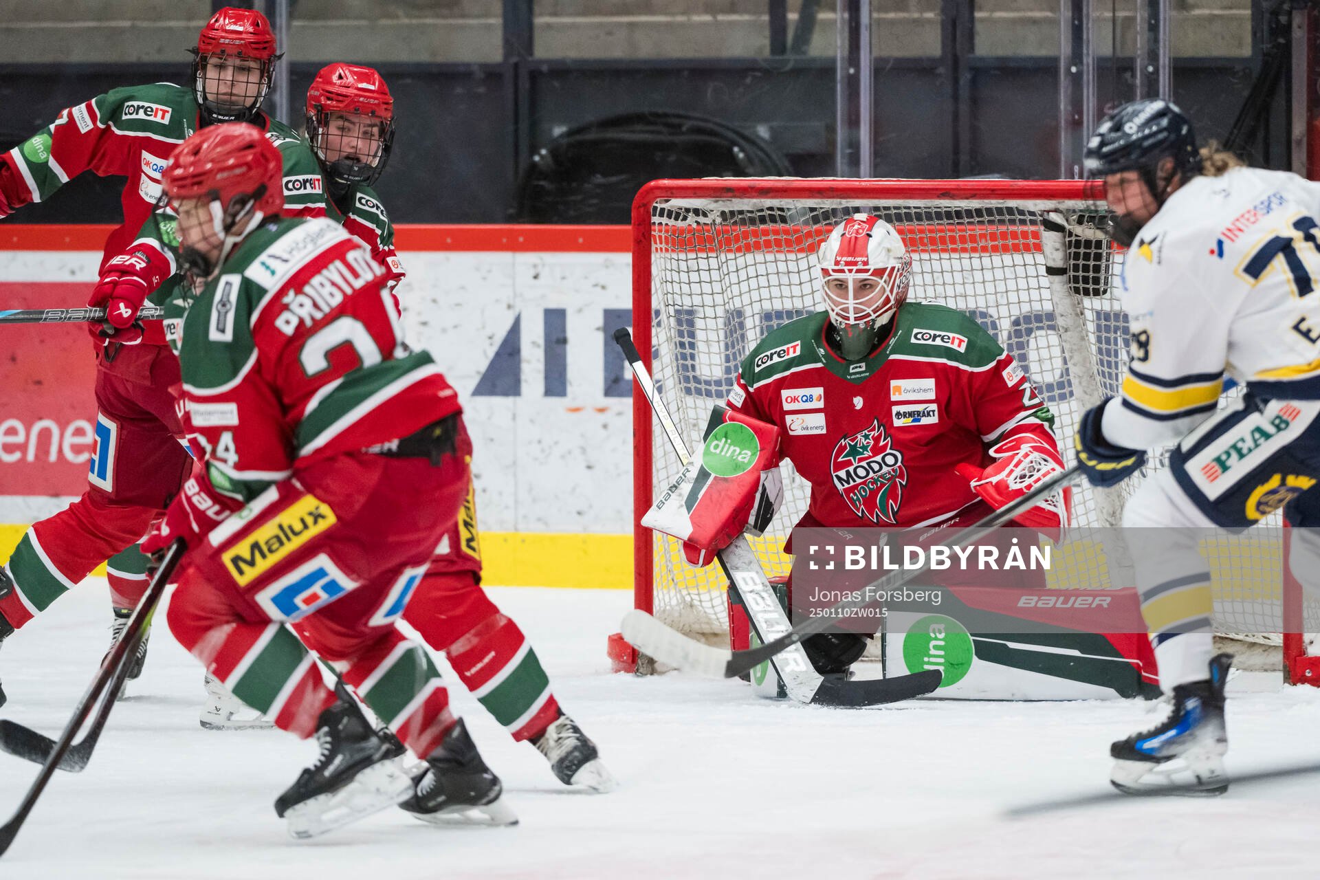 Modos målvakt Andrea Brändli