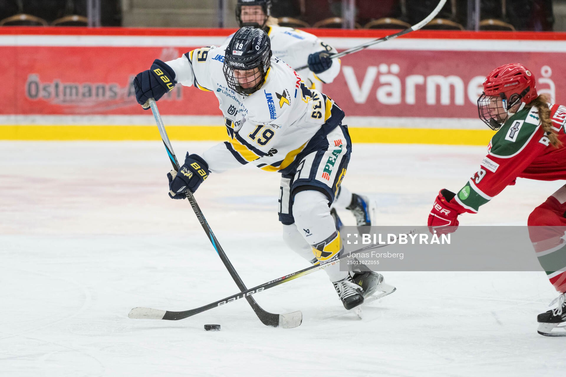 HV71s Klara Seroiszkova