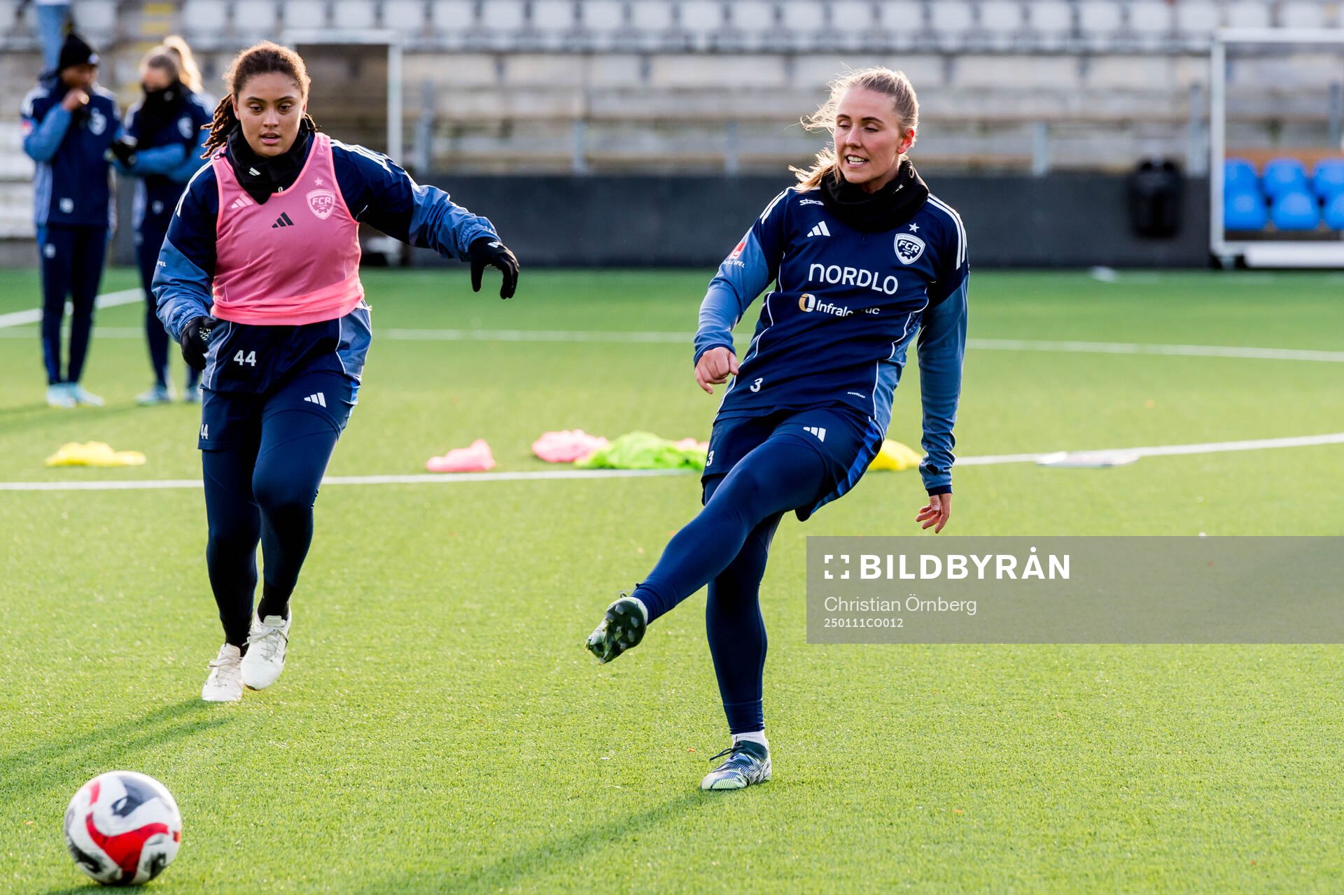 Rosengårds Jo Ann Cronquist och Gudrun Arnardottir