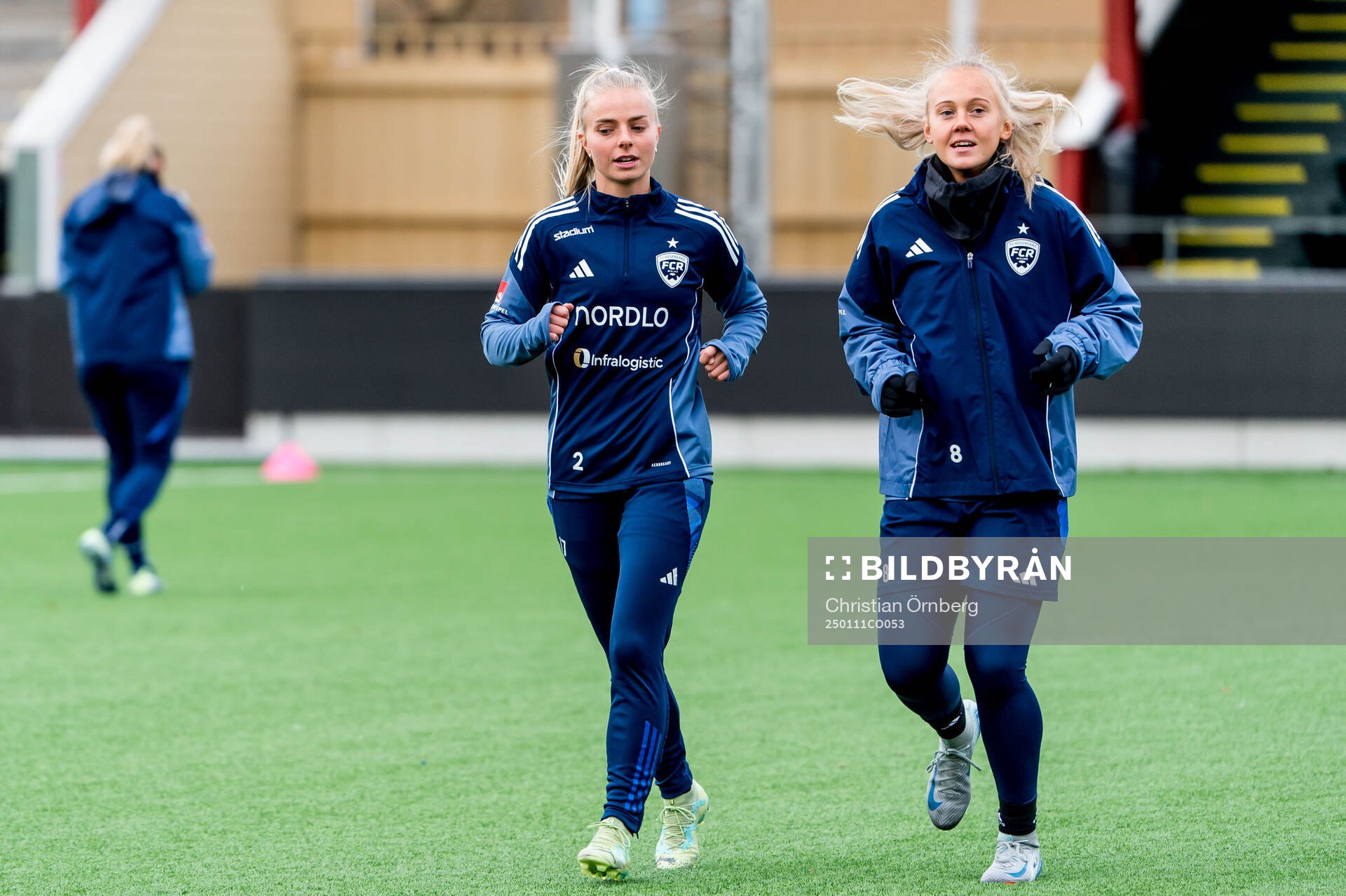 Rosengårds Emilie Woldvik och Molly Johansson