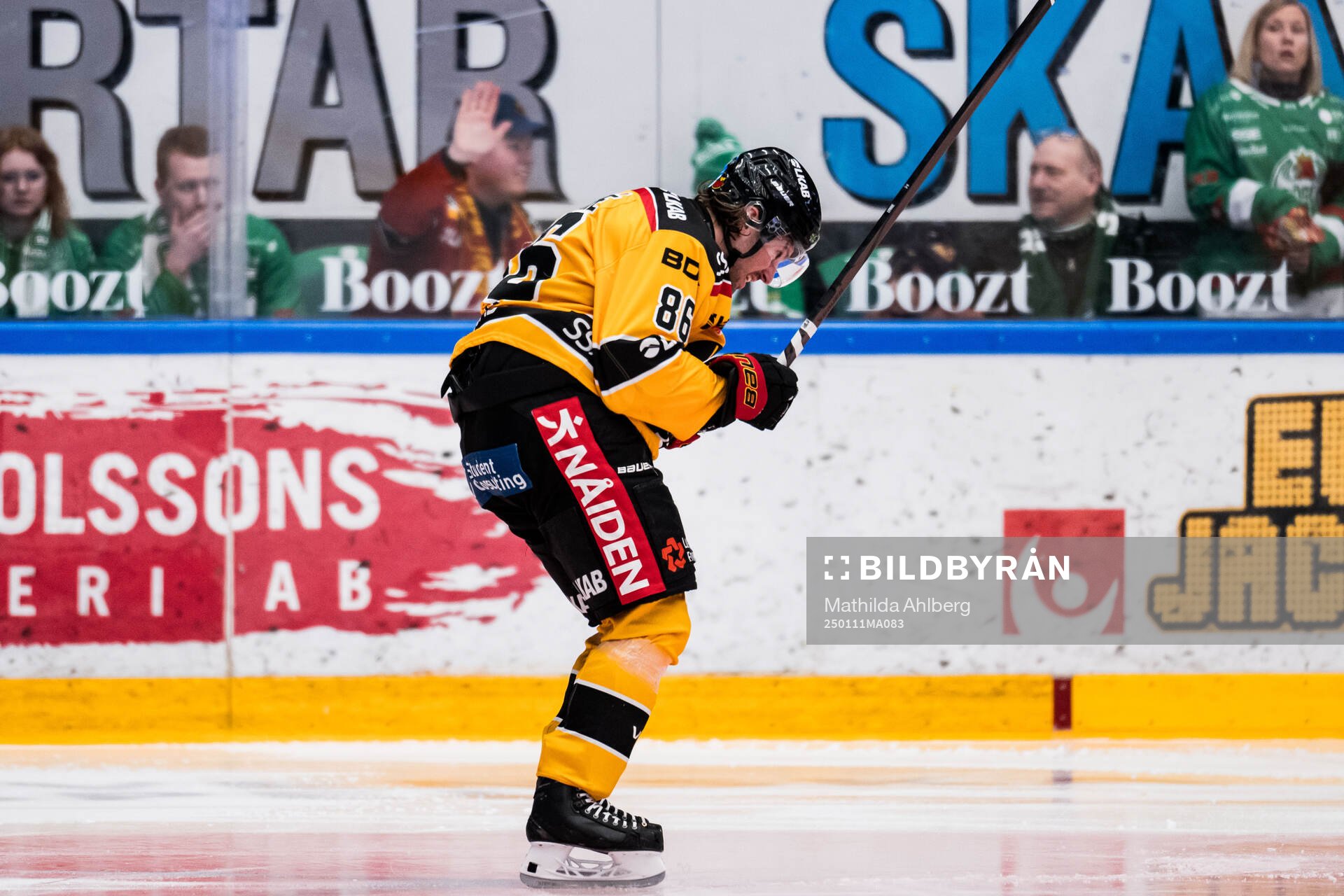 Luleås Mathias Bromé jublar