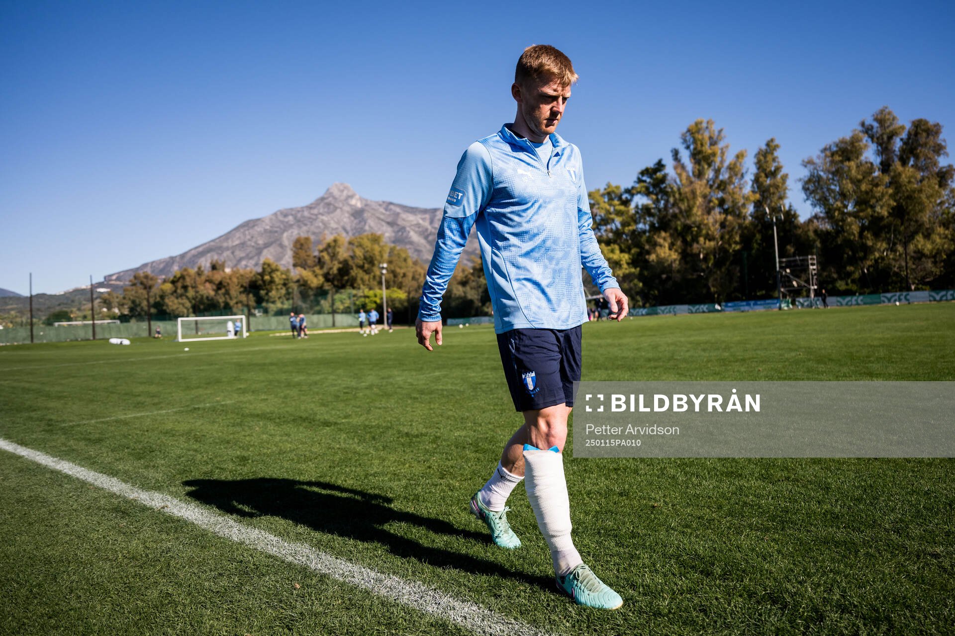 Malmö FFs Anders Christiansen går av en träning med