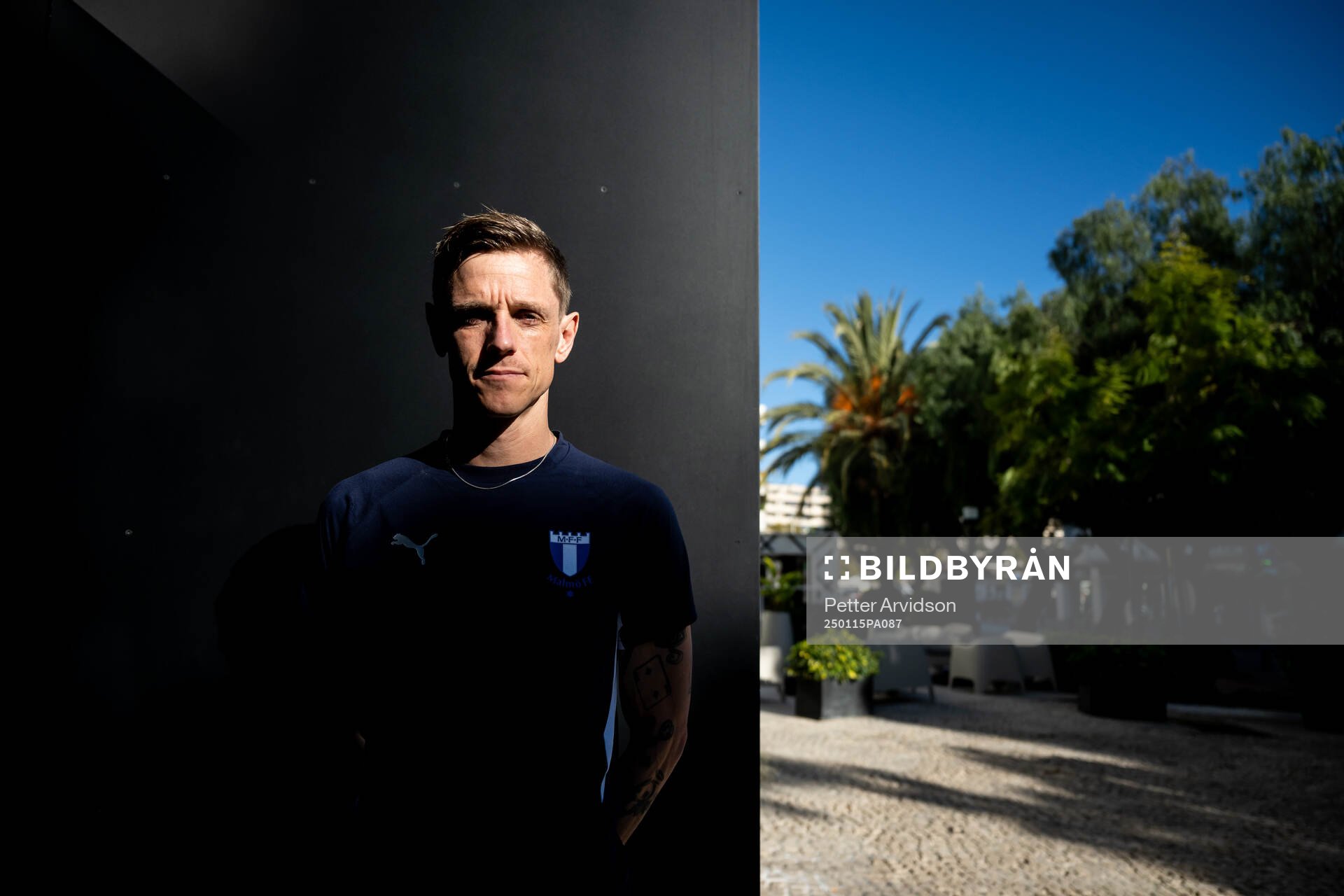 Søren Rieks poserar för ett porträtt under ett träningsläger med Malmö FF den 15 januari 2025 i Puerto Banus. 