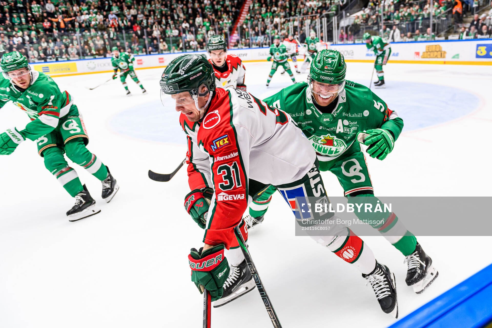 Frölundas Nicklas Lasu och Rögles Ludvig Claesson
