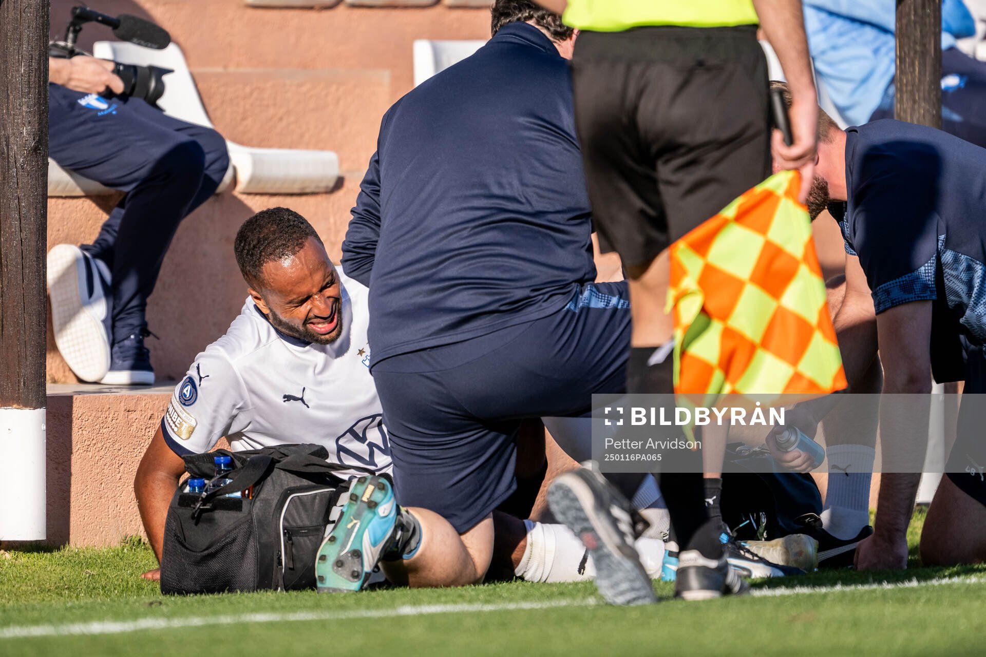 Isaac Kiese Thelin of Malmö FF in pain