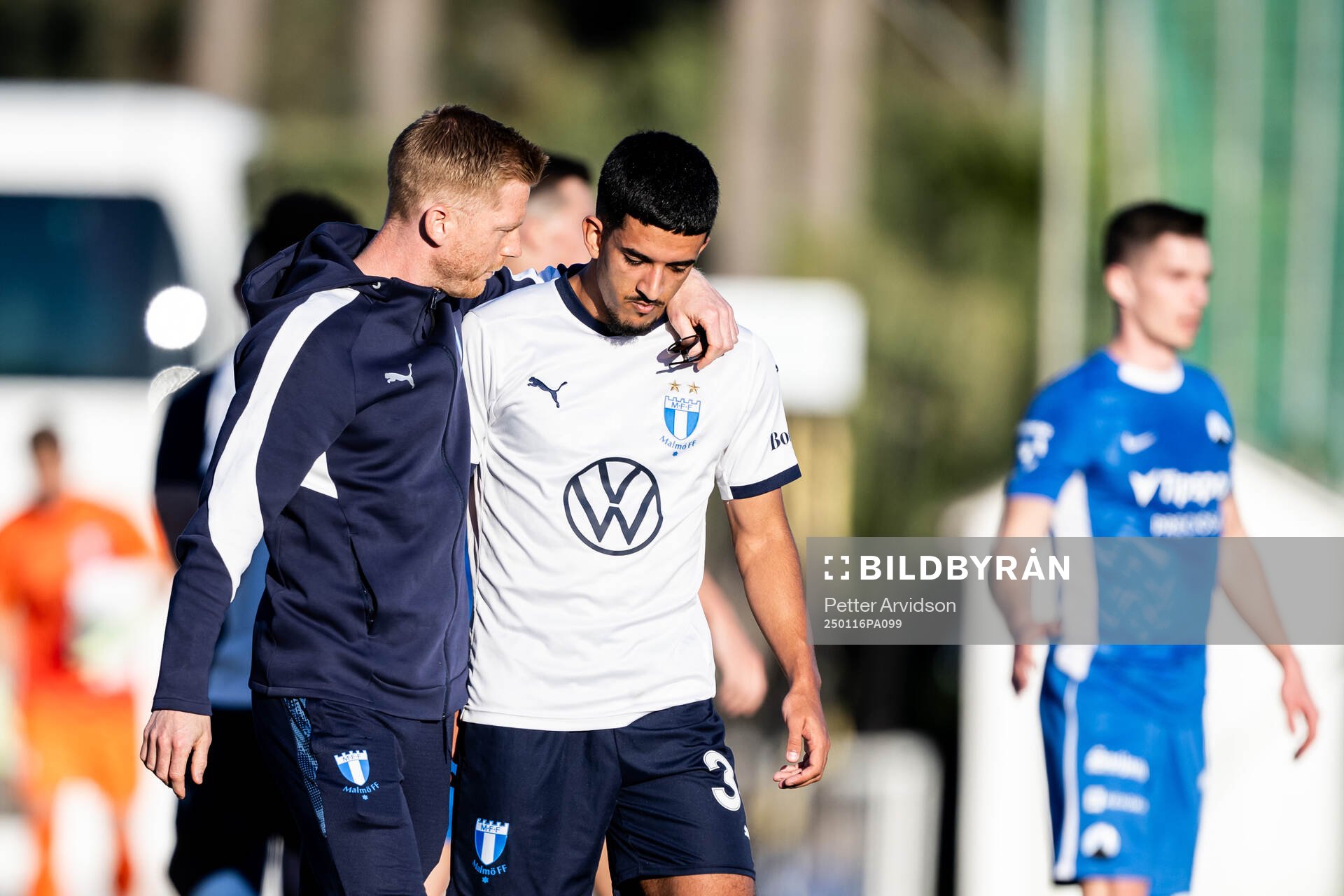 Anders Christiansen och Zakaria Loukili of Malmö FF