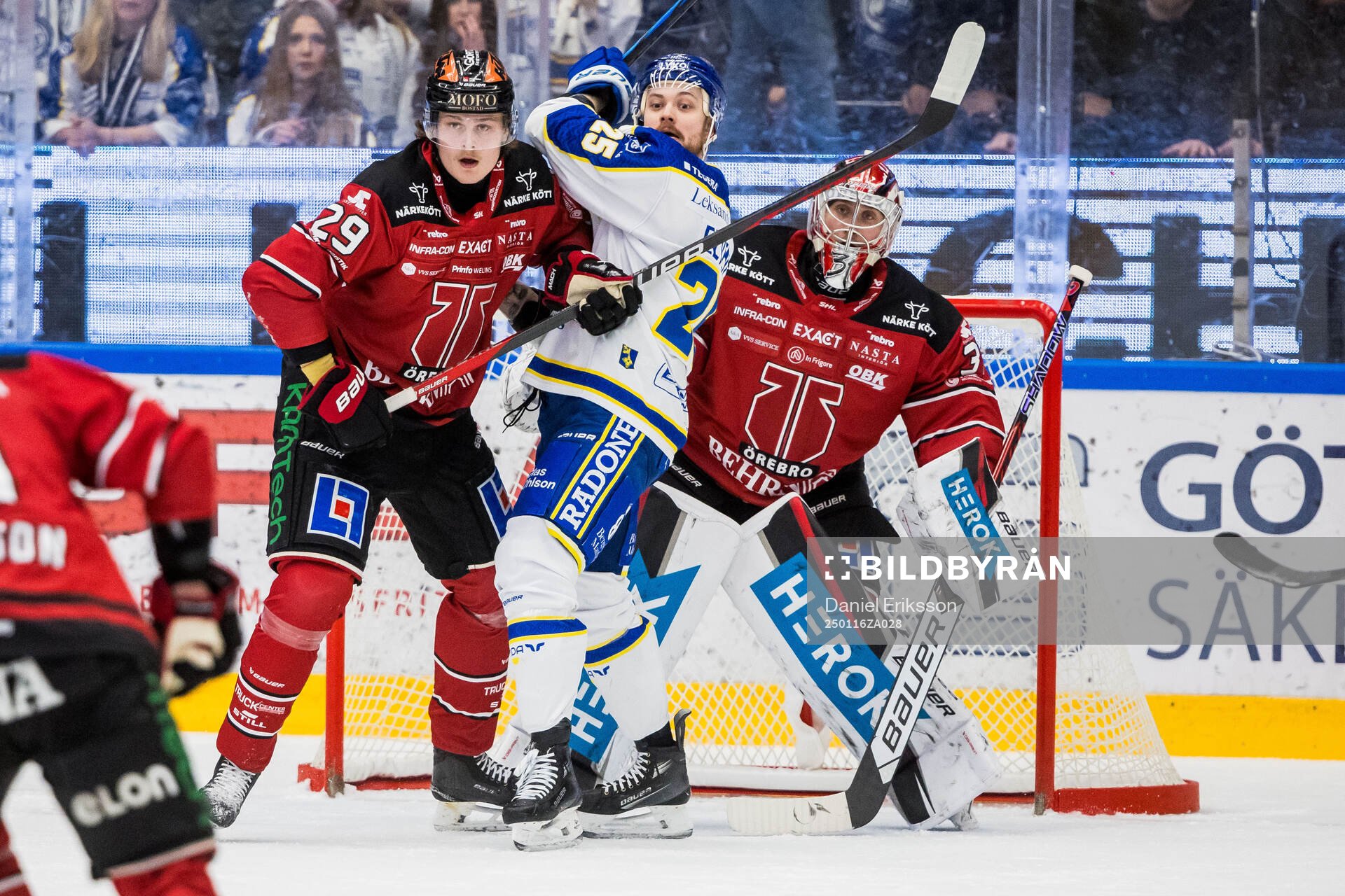 Örebros Milton Oscarson och Leksands Lucas Elvenes och