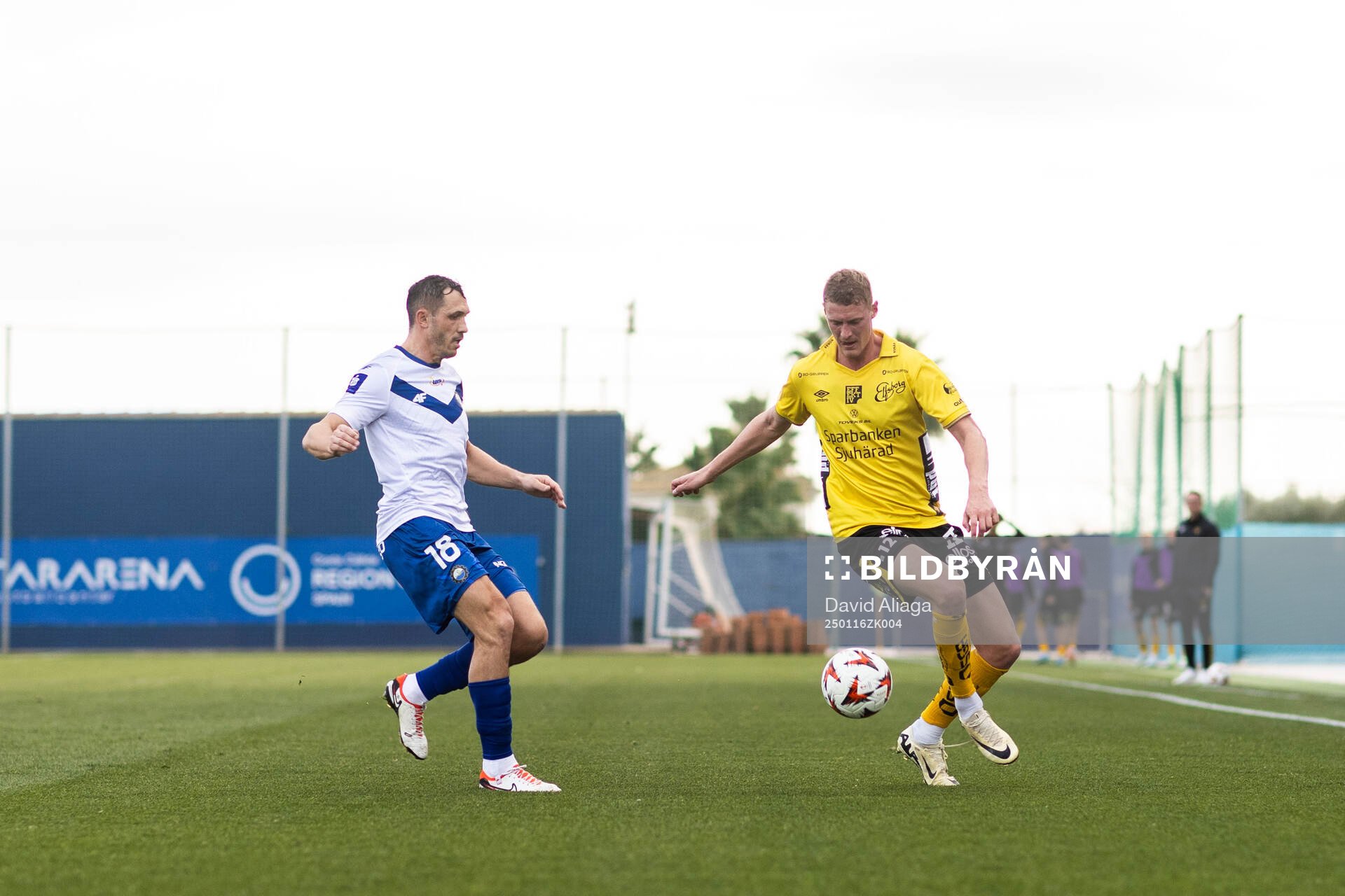 Piotr Wlazlo of FKS Stal Mielec and Emil Holten of Elfsborg