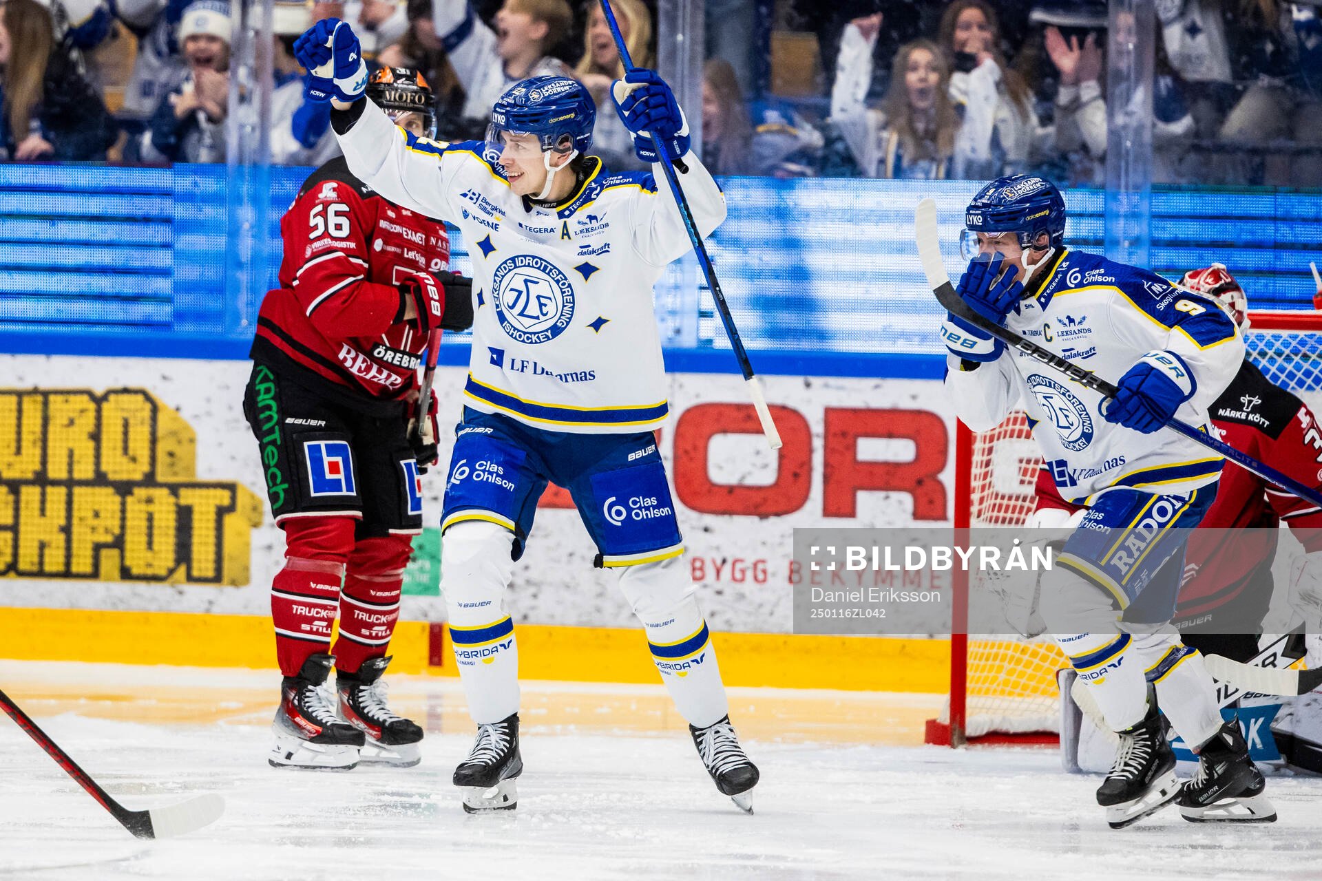 Leksands Lukas Vejdemo jublar