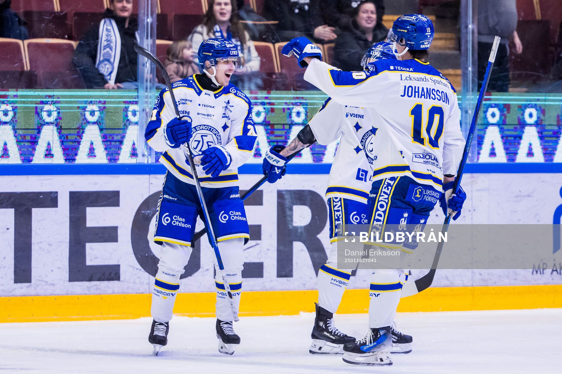 Leksands Joonas Lyytinen jublar