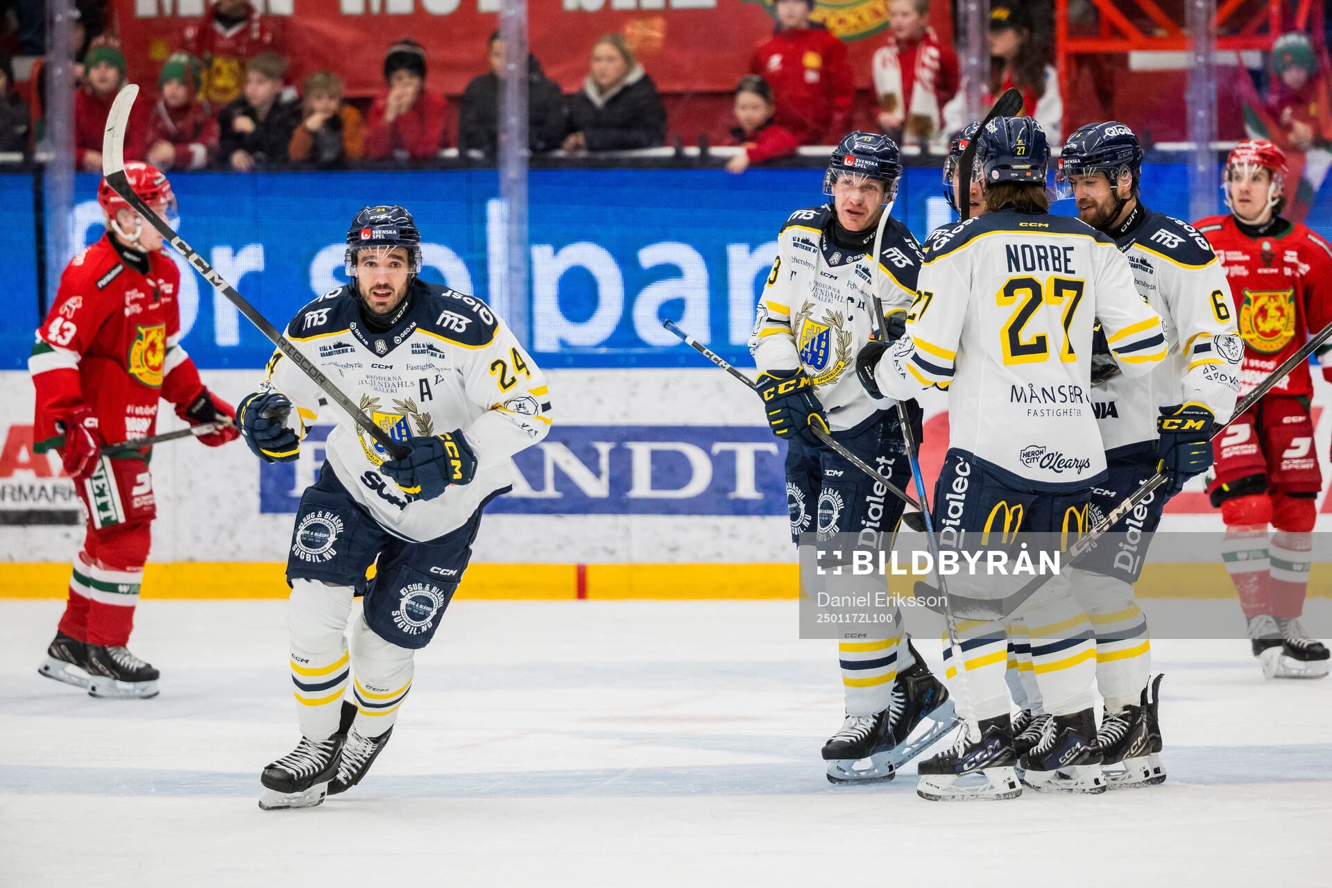 Södertäljes Jacob Dahlström jublar