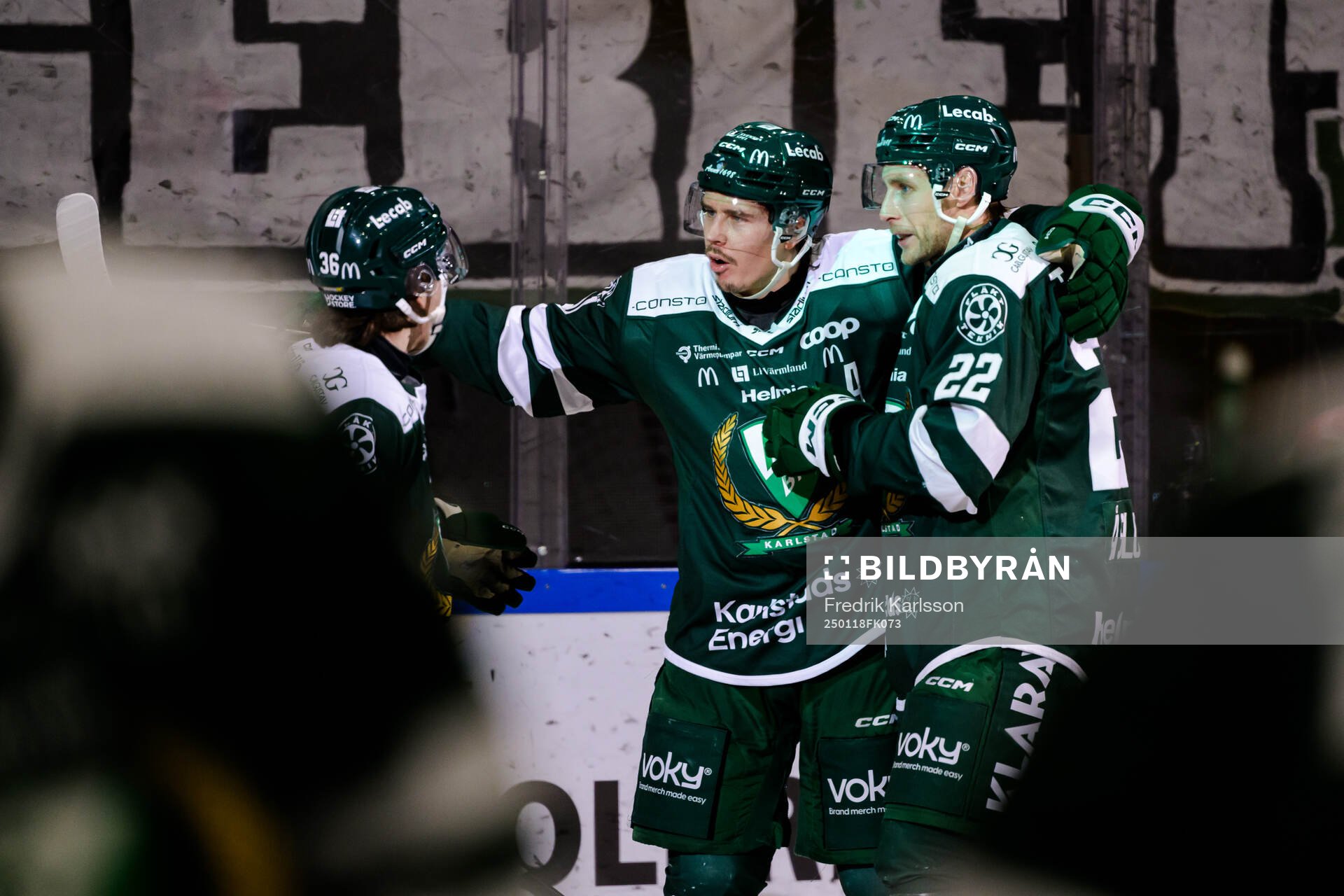 Färjestads Joakim Nygård och Per Åslund jublar