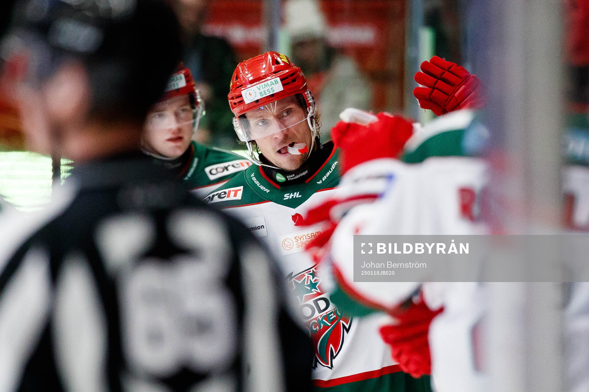 Modos Jesper Olofsson jublar
