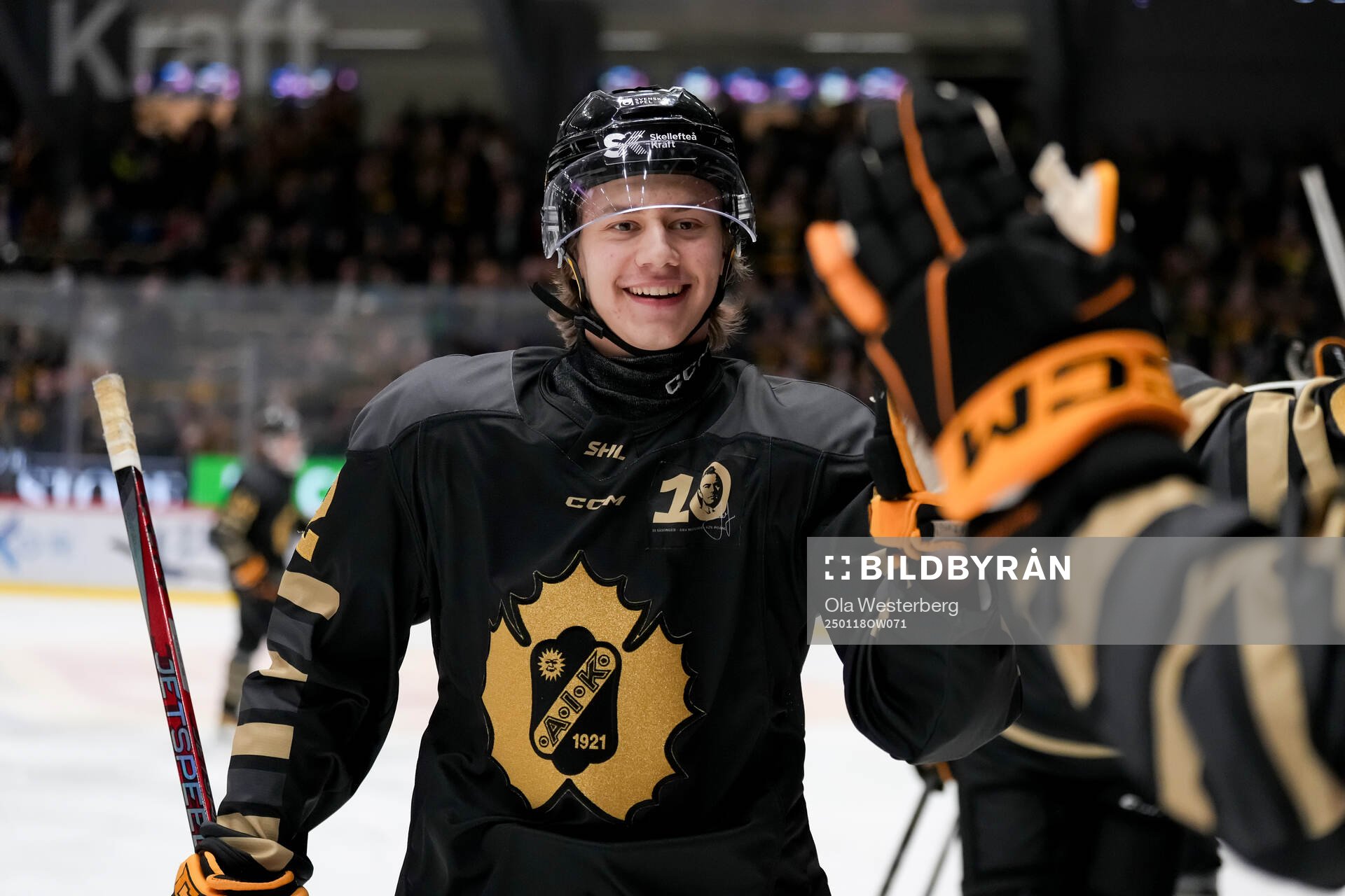 Skellefteås Valter Lindberg jublar