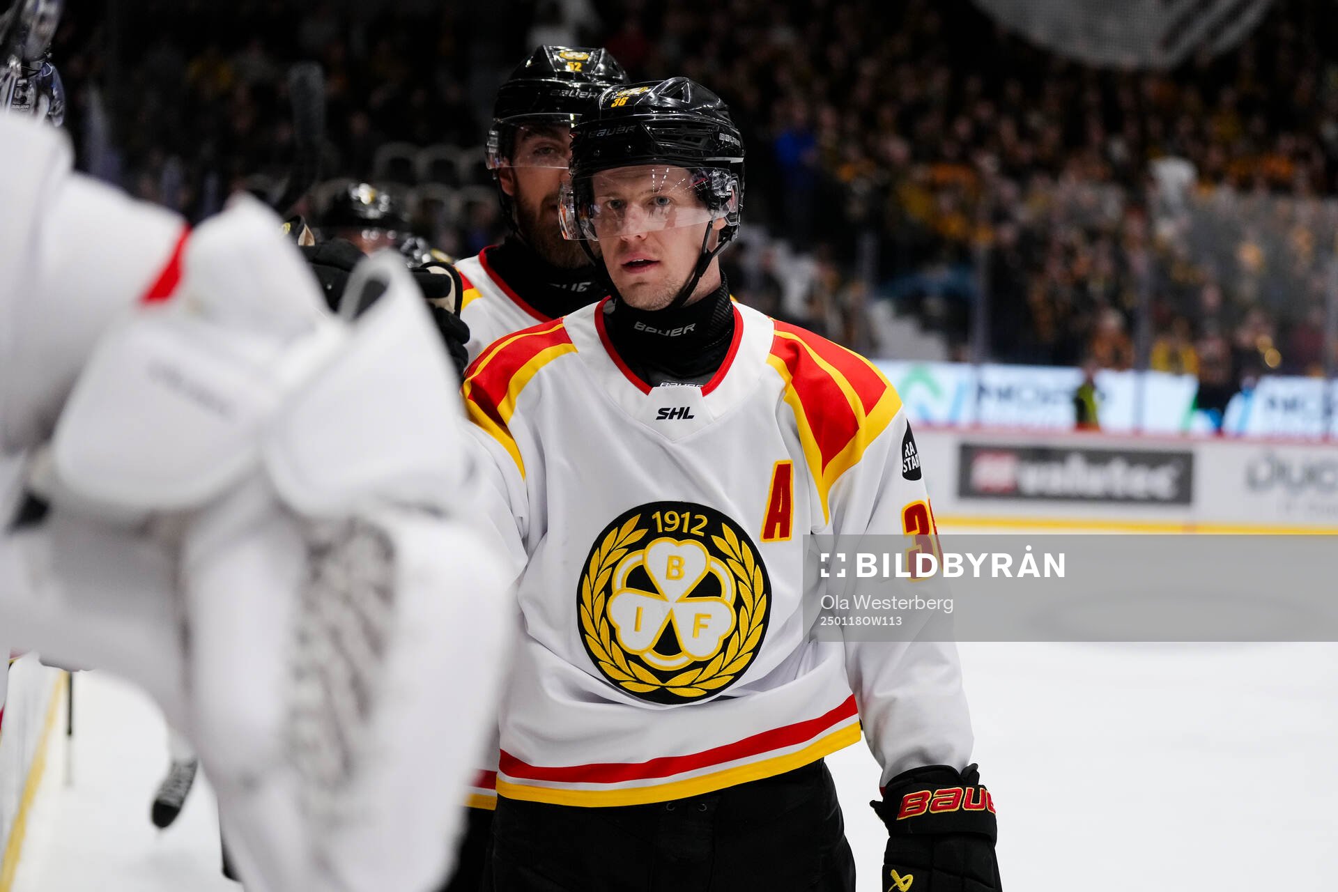 Brynäs Linus Ölund jublar