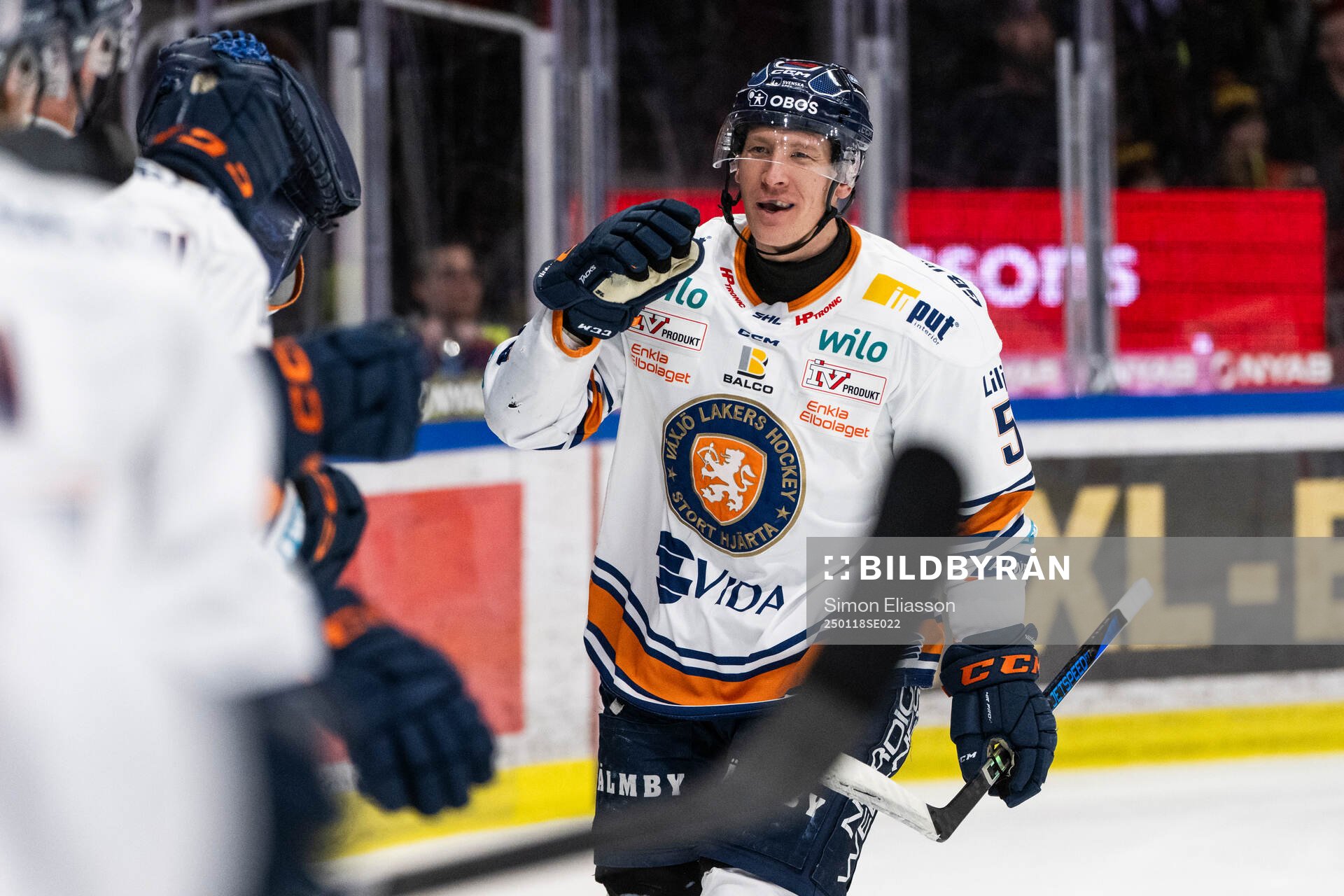Växjös Emil Sylvegård jublar