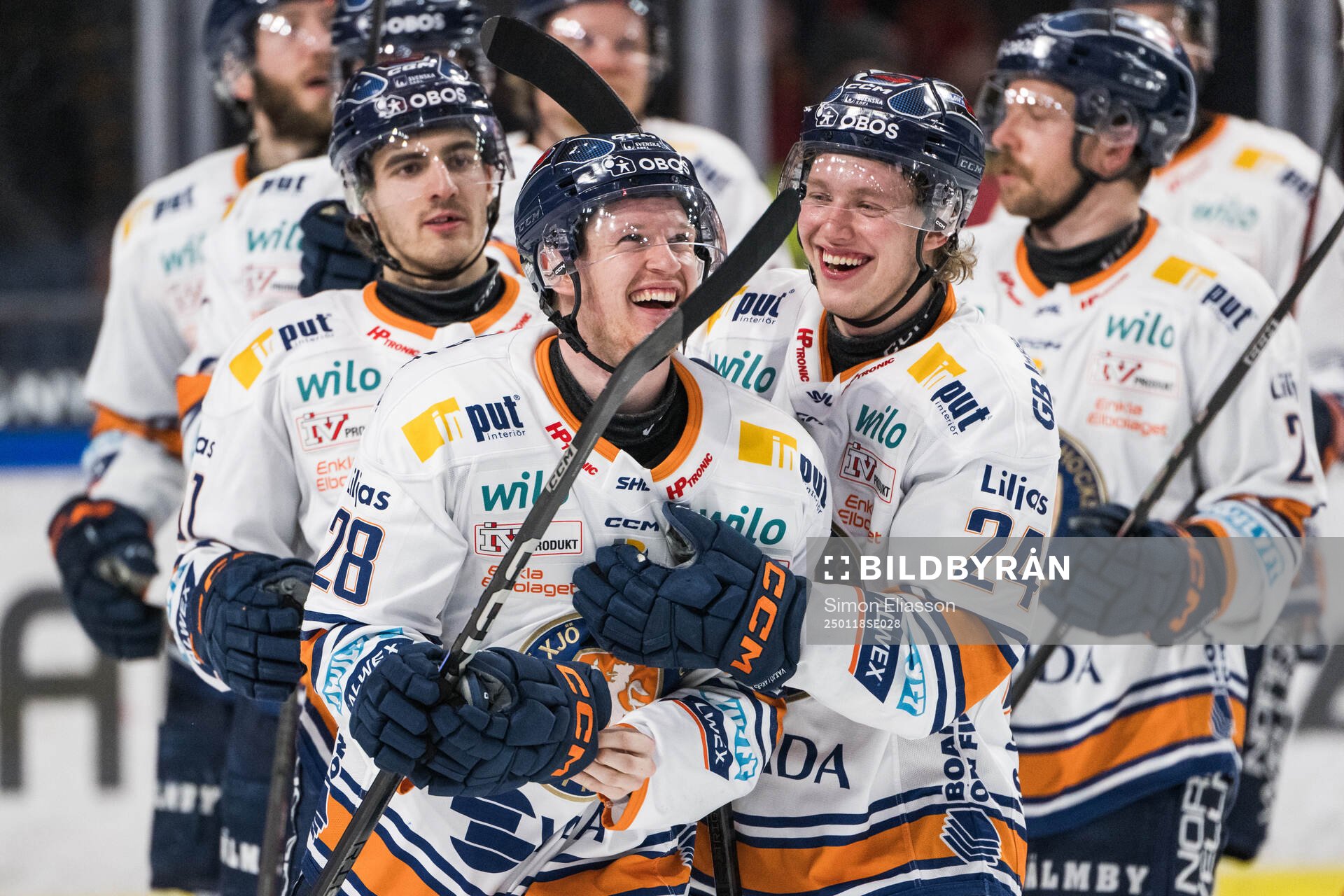 Växjös Hugo Gustafsson jublar