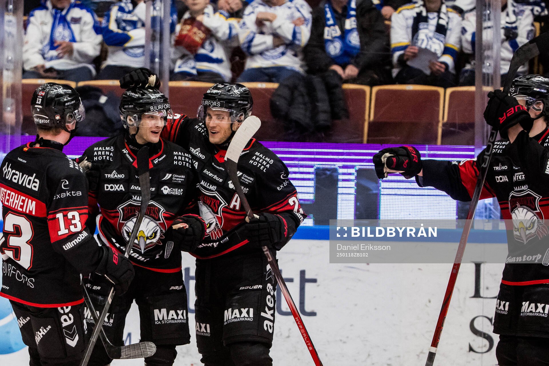 Malmö Redhawks Johan Olofsson jublar
