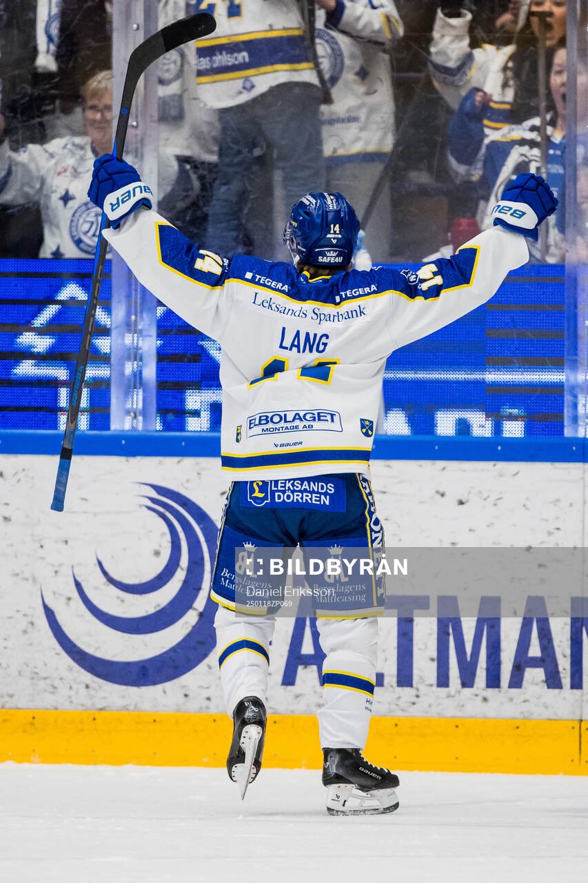 Leksands Oskar Lang jublar