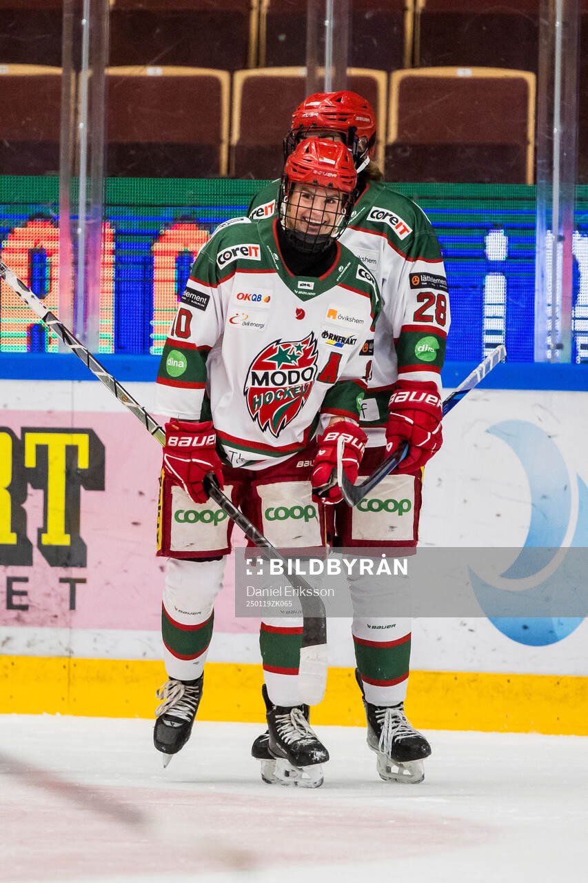 Modos Wilma Sundin jublar