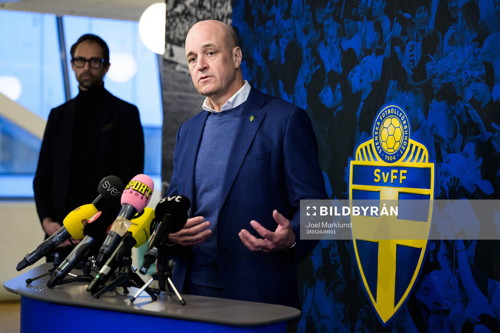 Acting general secretary Tobias Tibell and Fredrik Reinfeldt, president of the Swedish Football Association, at a press conference following the decision to terminate the assignment of general secretary Andrea Möllerberg, on January 20, 2025 in Stockholm.