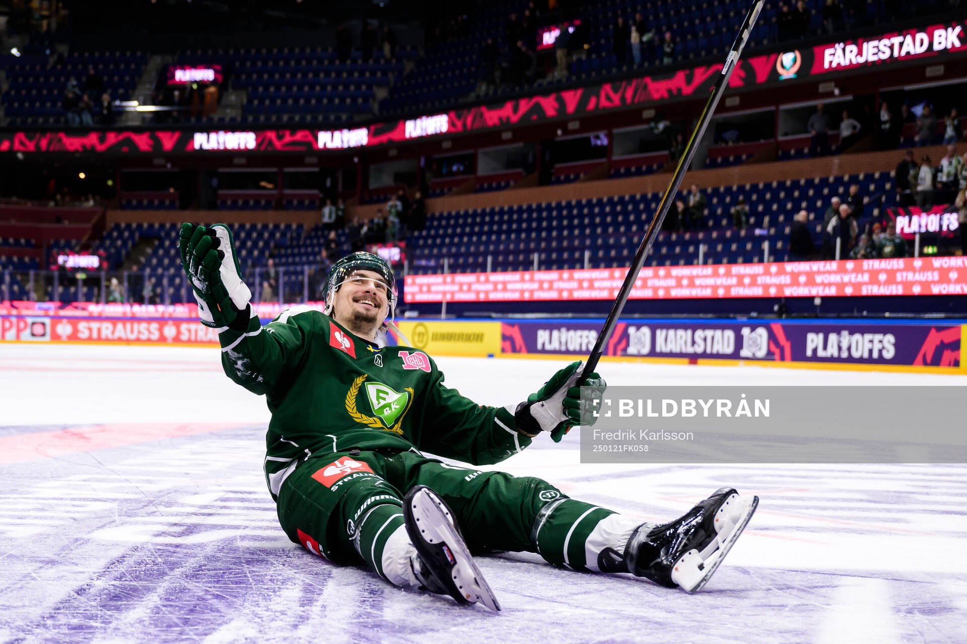 David Tomasek of Färjestad celebrates