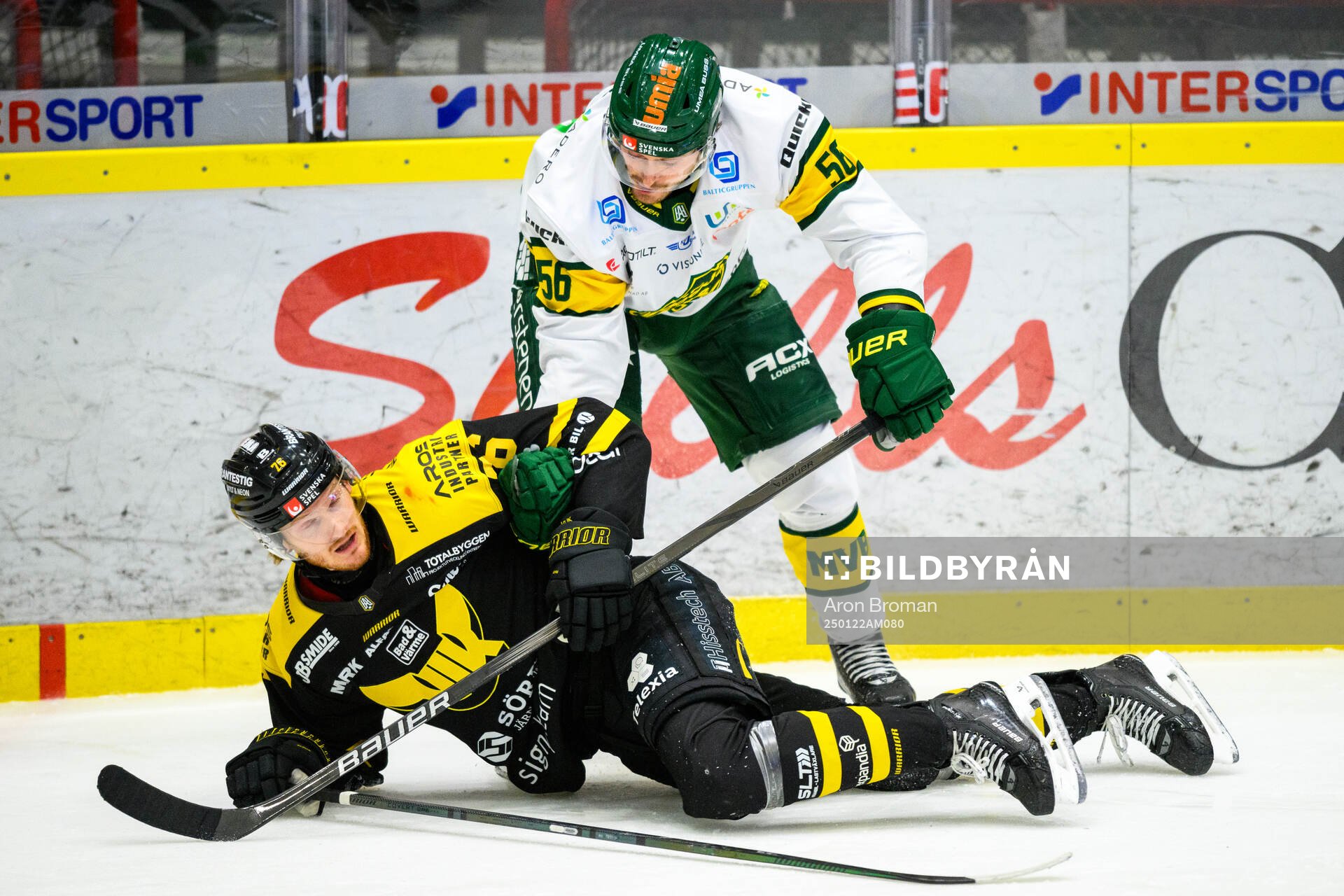 Västerås Oskar Kvist och Björklövens Fredrik Forsberg