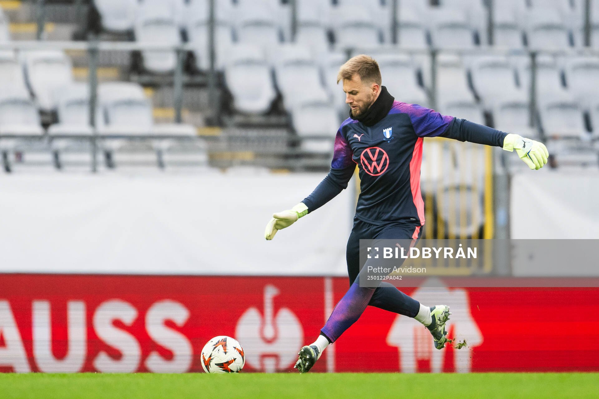 goalkeeper Ricardo Friedrich of Malmö FF