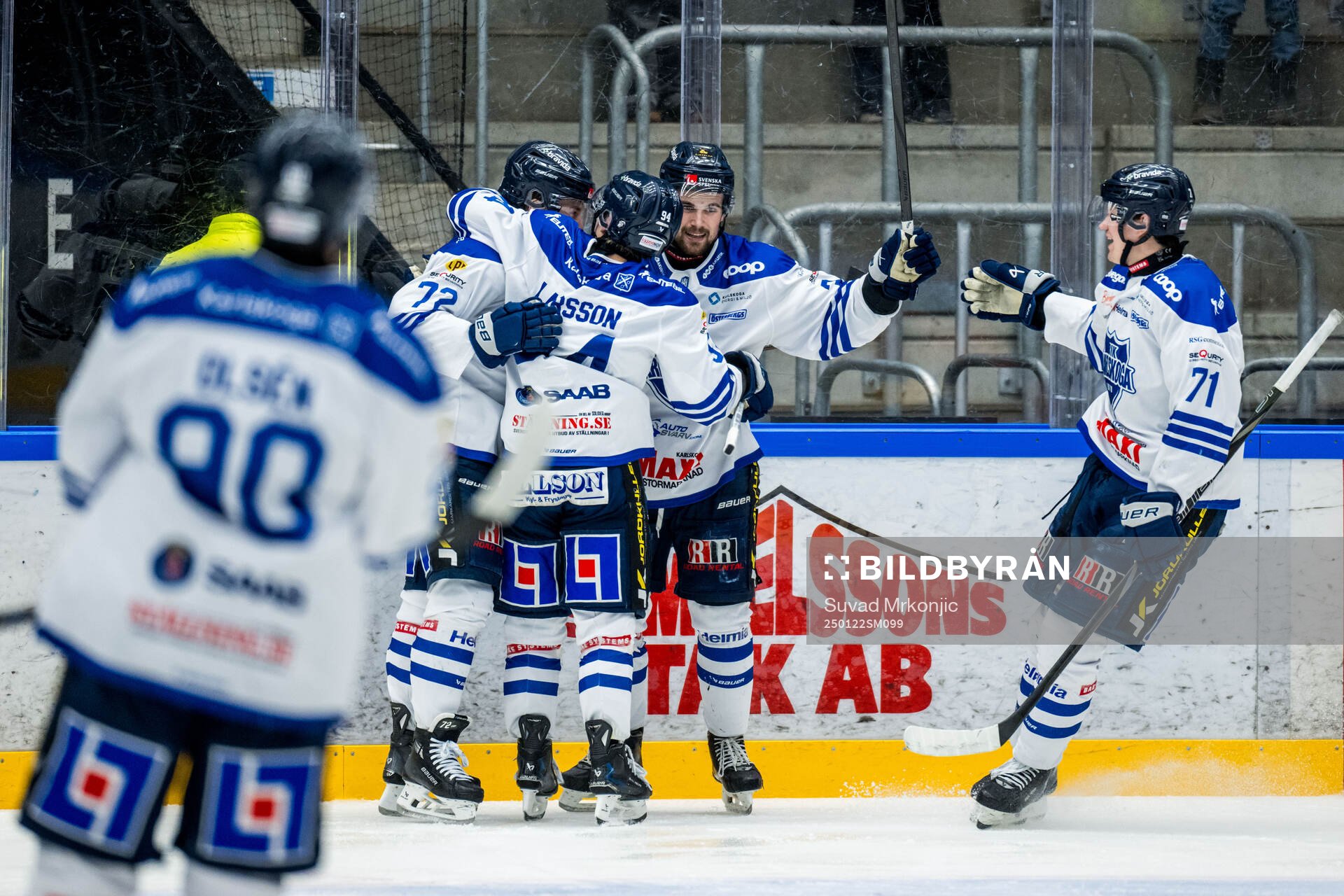 Karlskogas Viktor Lennartsson jublar
