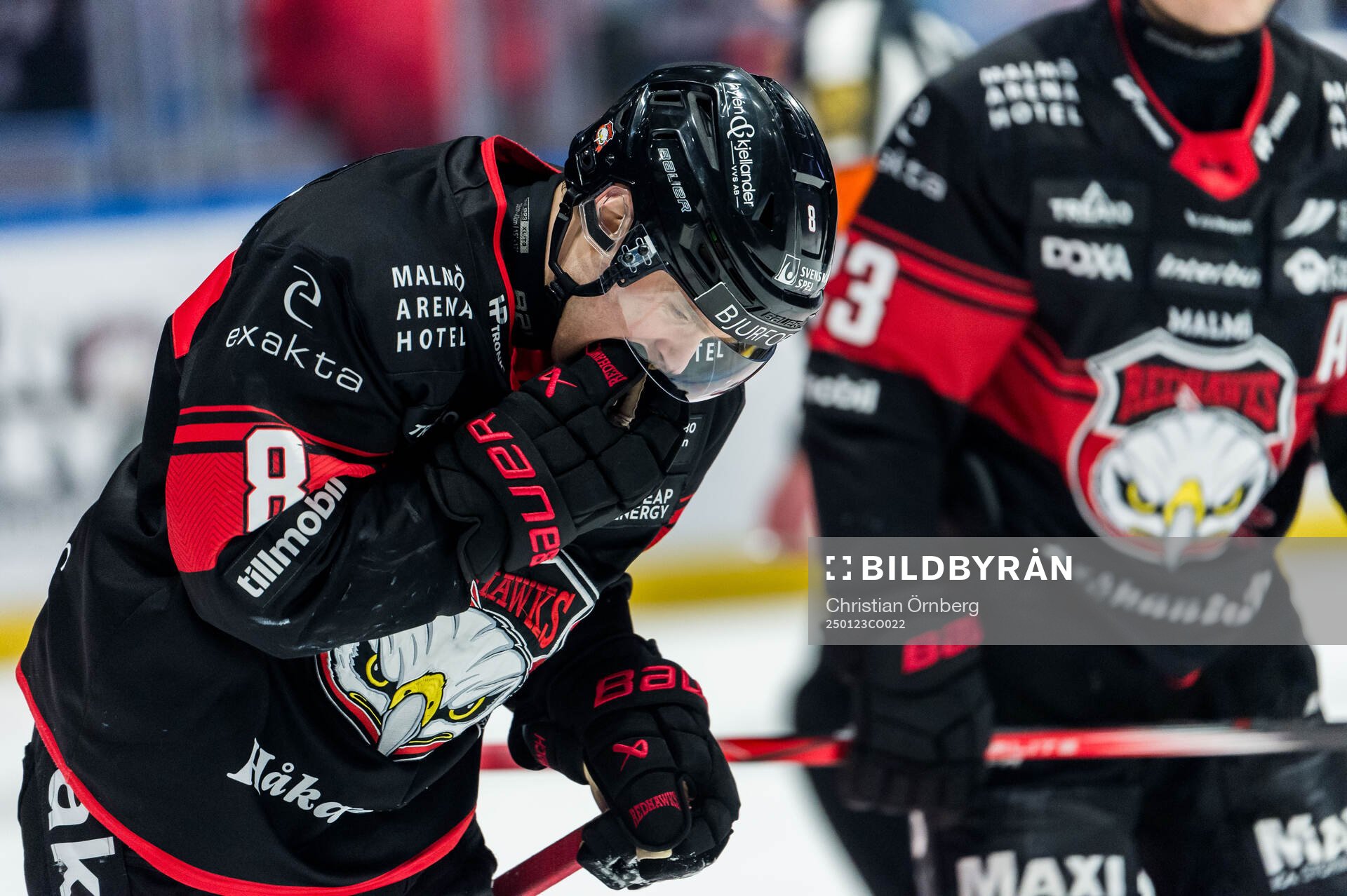 Malmö Redhawks Johan Olofsson har ont