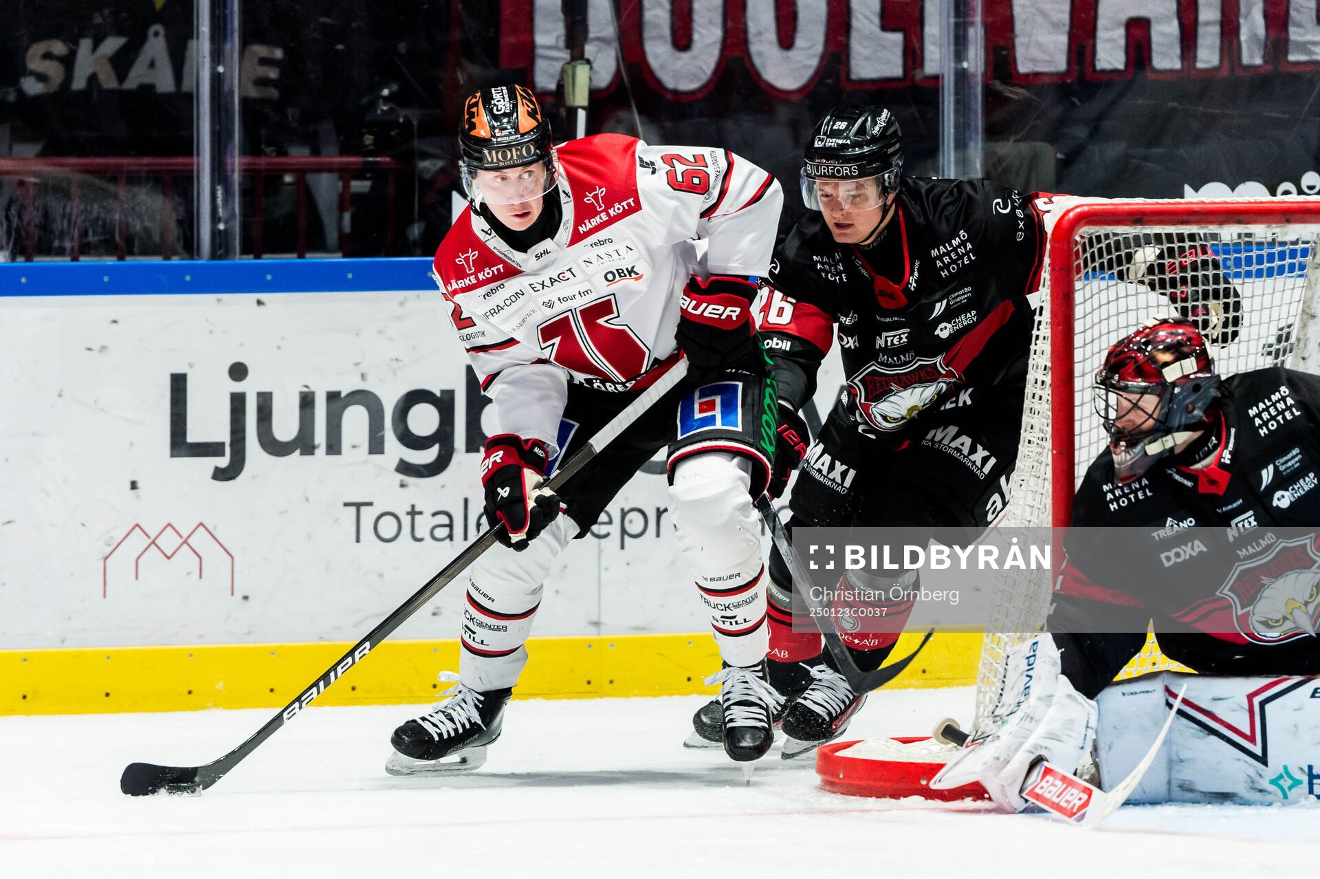 Örebros Robert Leino mot Malmö Redhawks Teemu Kivihalme