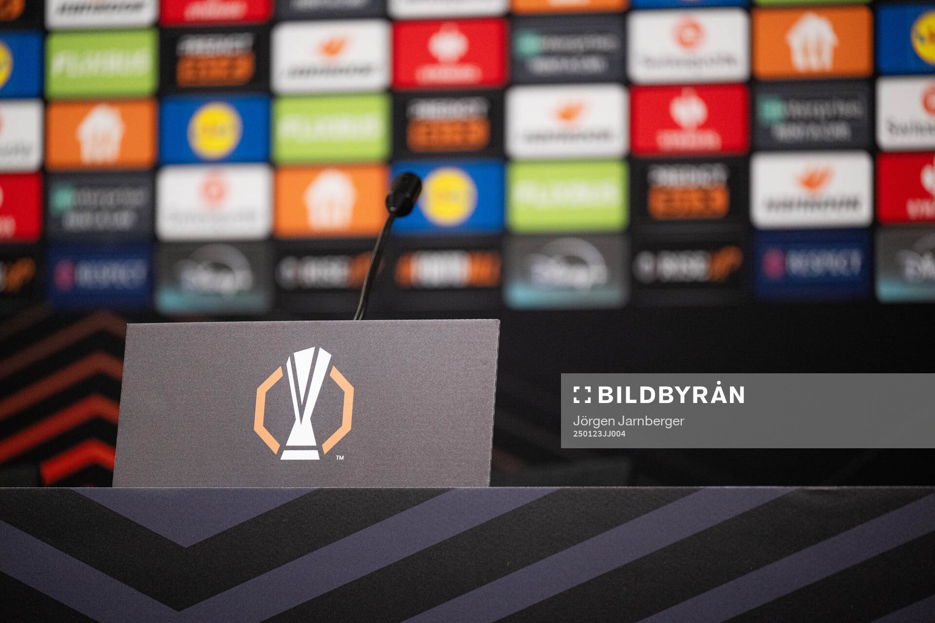 Press confereesroom
