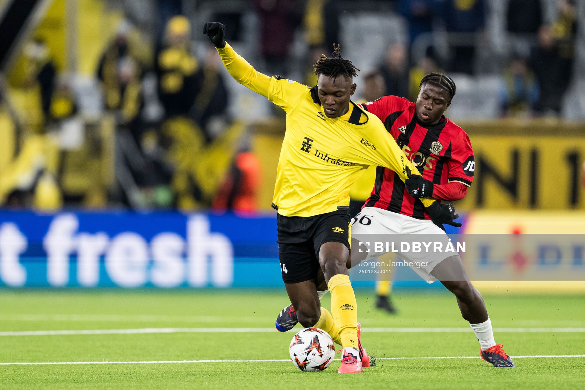 Jalal Abdullai of Elfsborg and Issiaga Camara of Nice