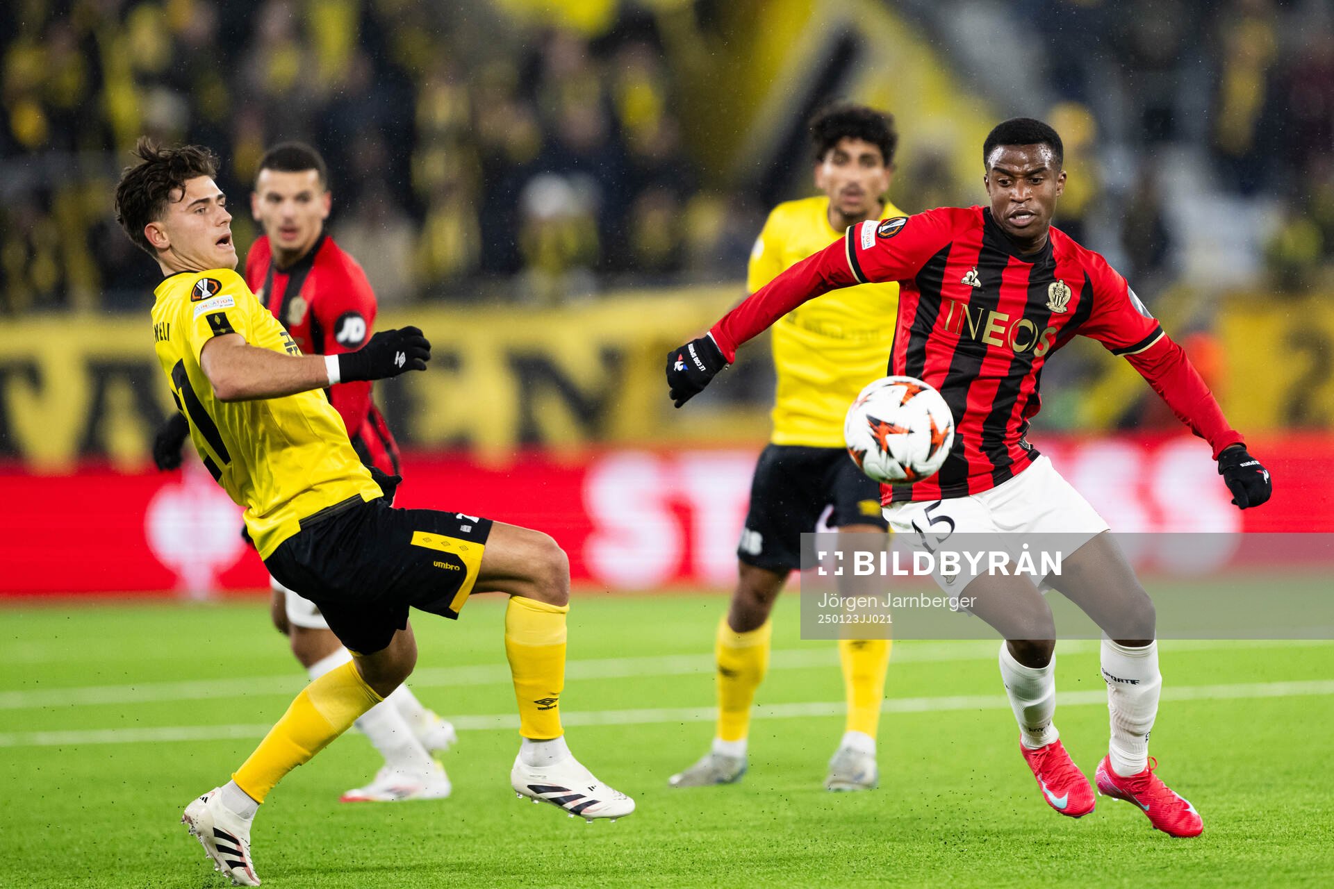 Besfort Zeneli of Elfsborg and Youssoufa Moukoko of Nice