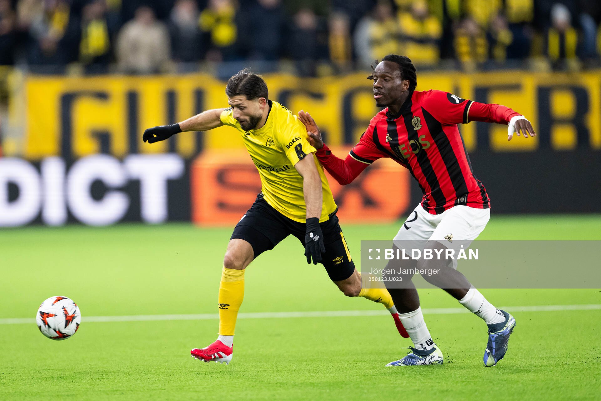 Arber Zeneli of Elfsborg and Yael Nandjou of Nice