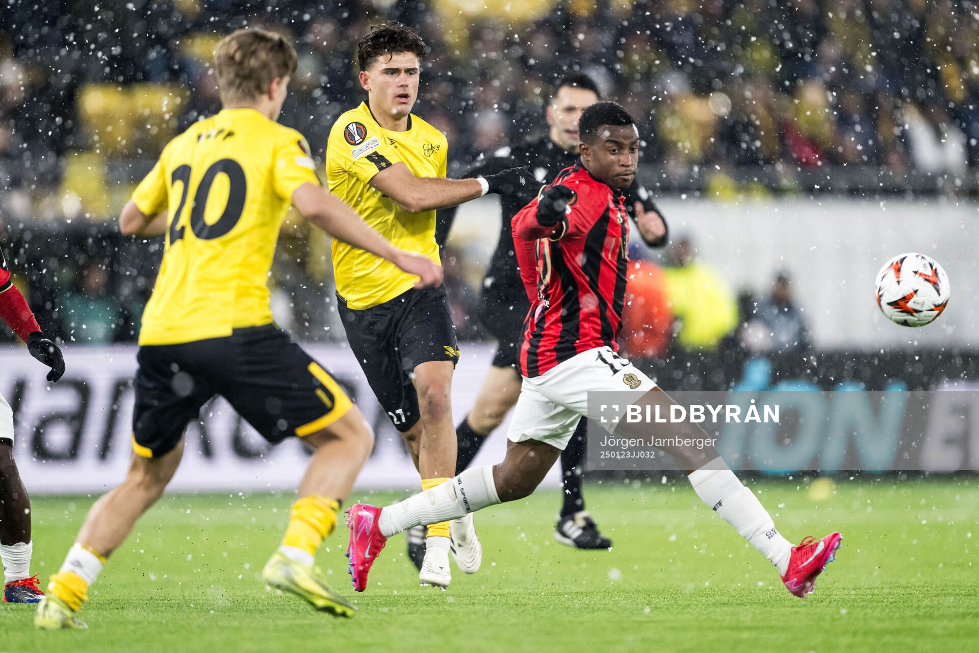 Besfort Zeneli of Elfsborg and Youssoufa Moukoko of Nice