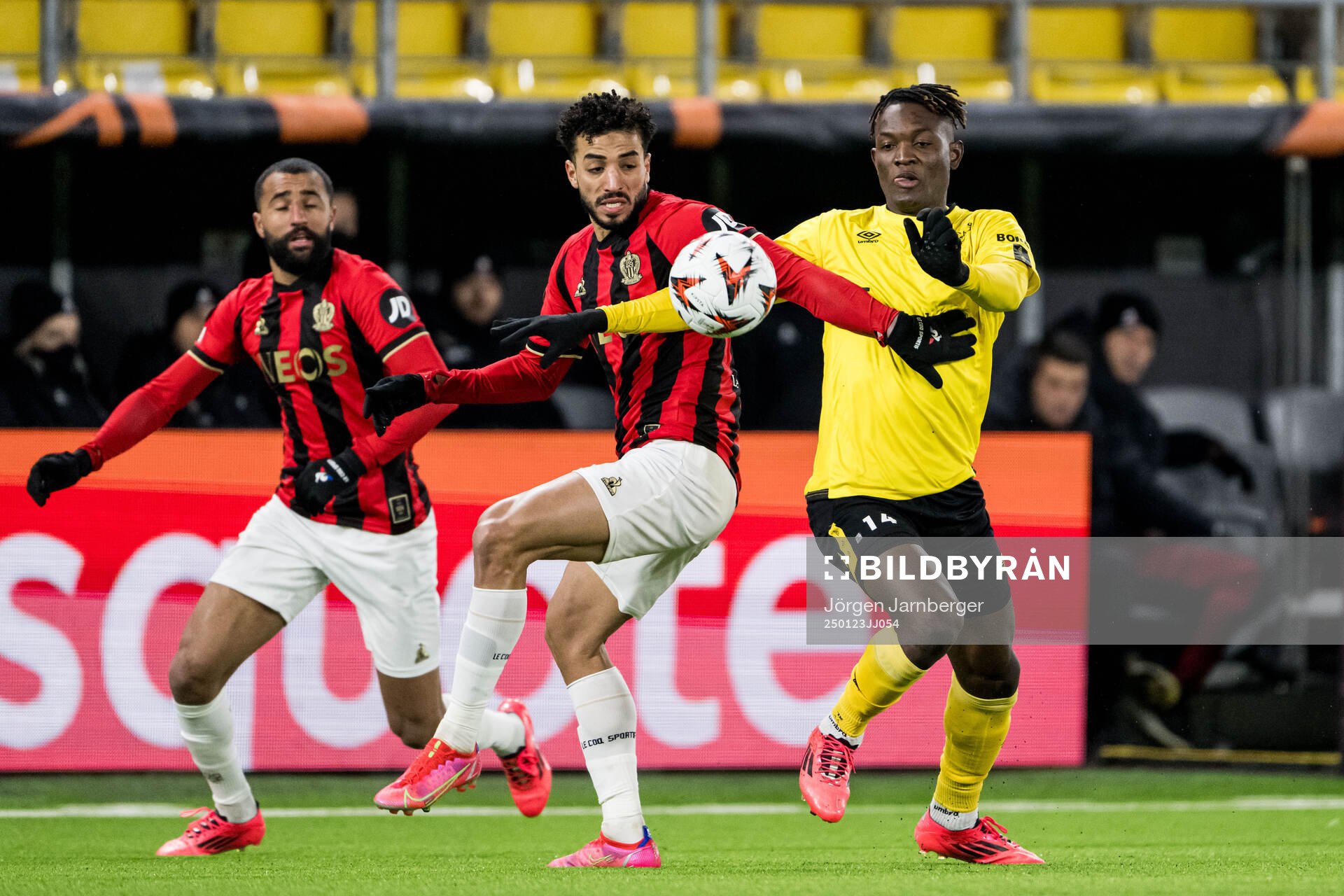 Mohamed Abdelmonem of Nice and Jalal Abdullai of Elfsborg
