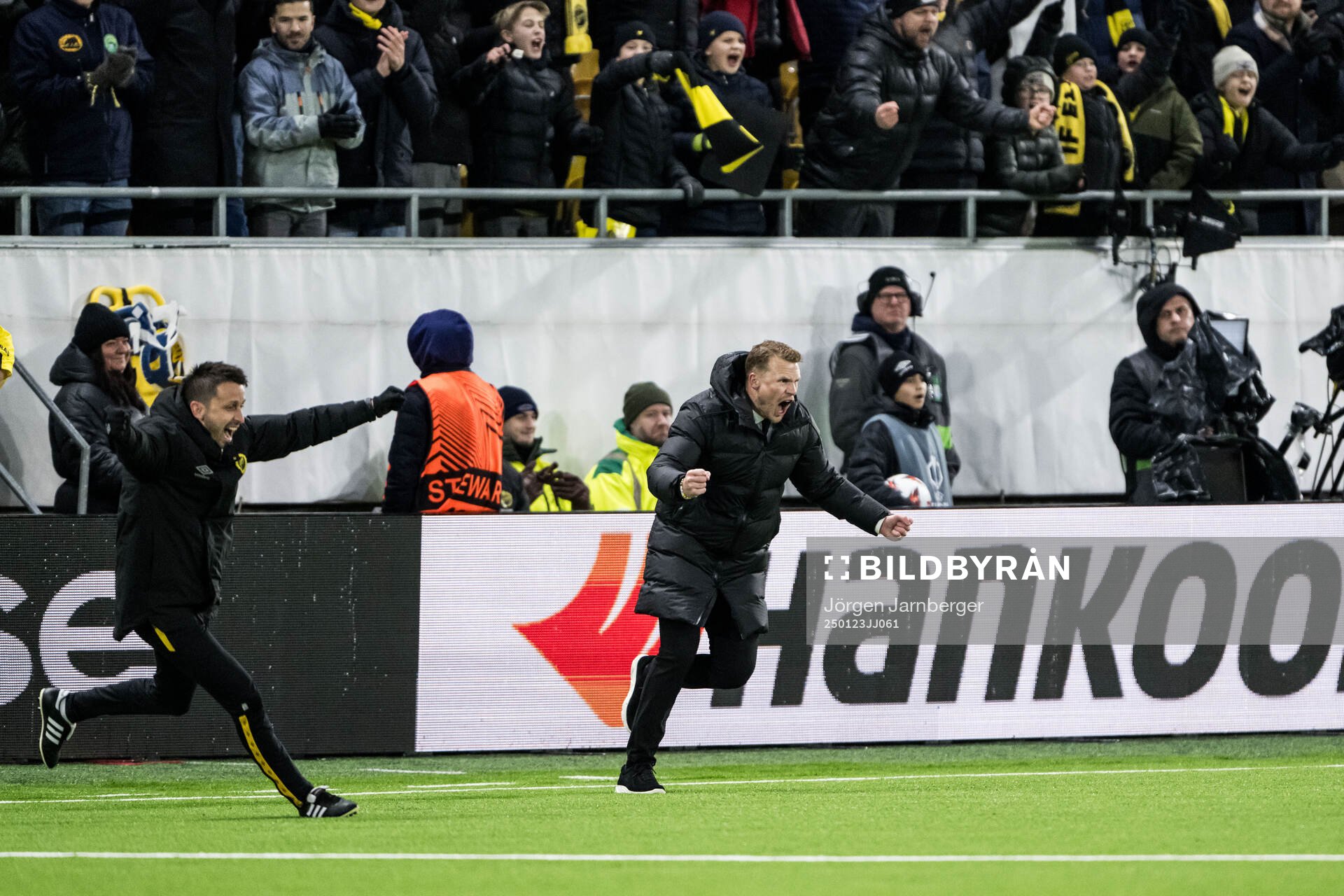 Head coach Oscar Hiljemark of Elfsborg celebrates